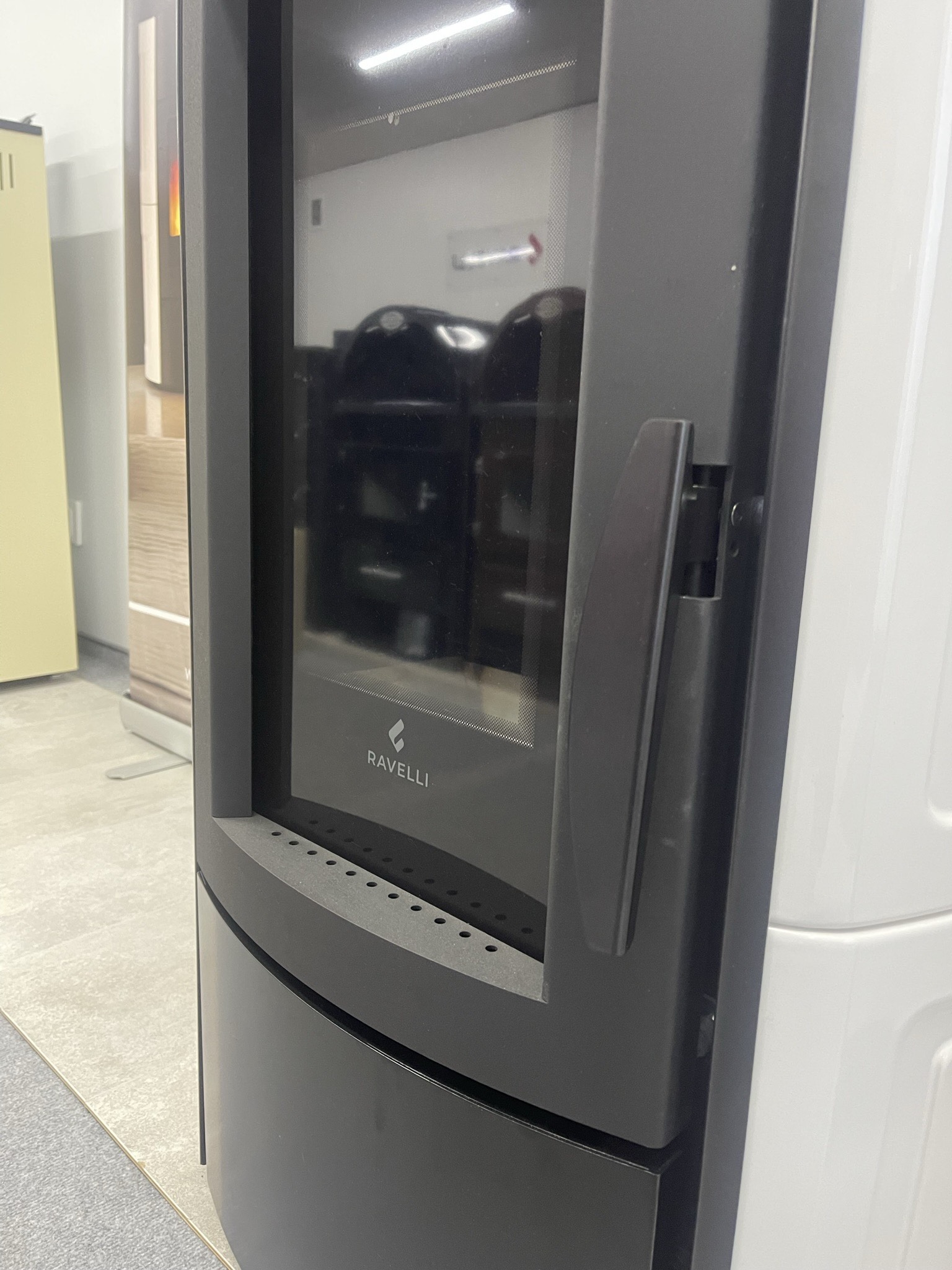  RAVELLI HRV 160 Touch  GRANULINĖS KROSNELĖS