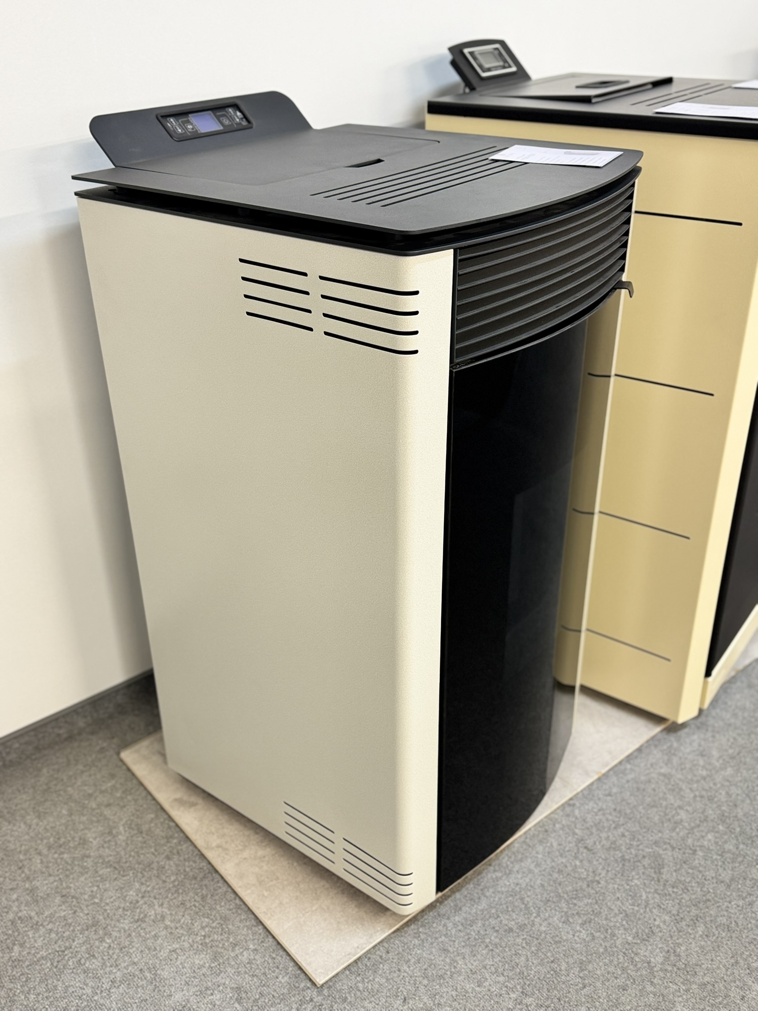 Thermasis Hydra Plus granulinė krosnelė su vandens kontūru 