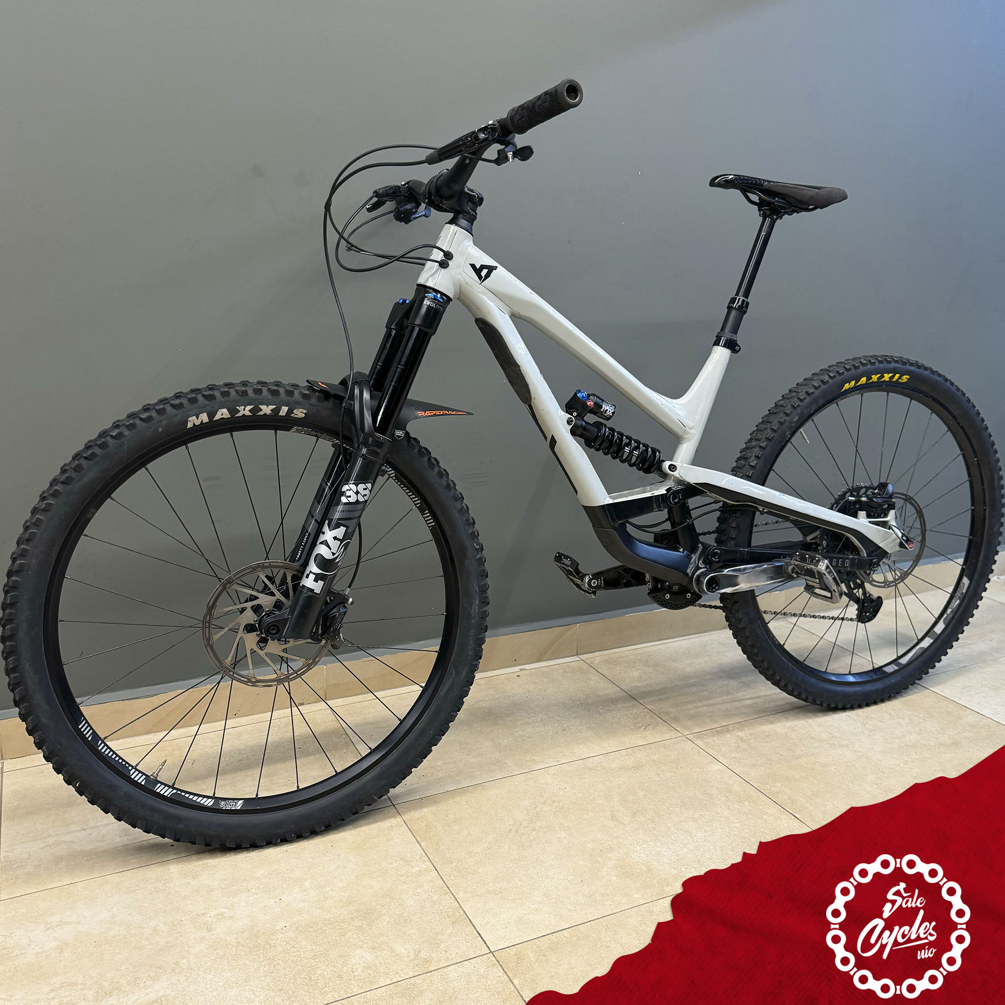 YT Capra Alloy Large 2022