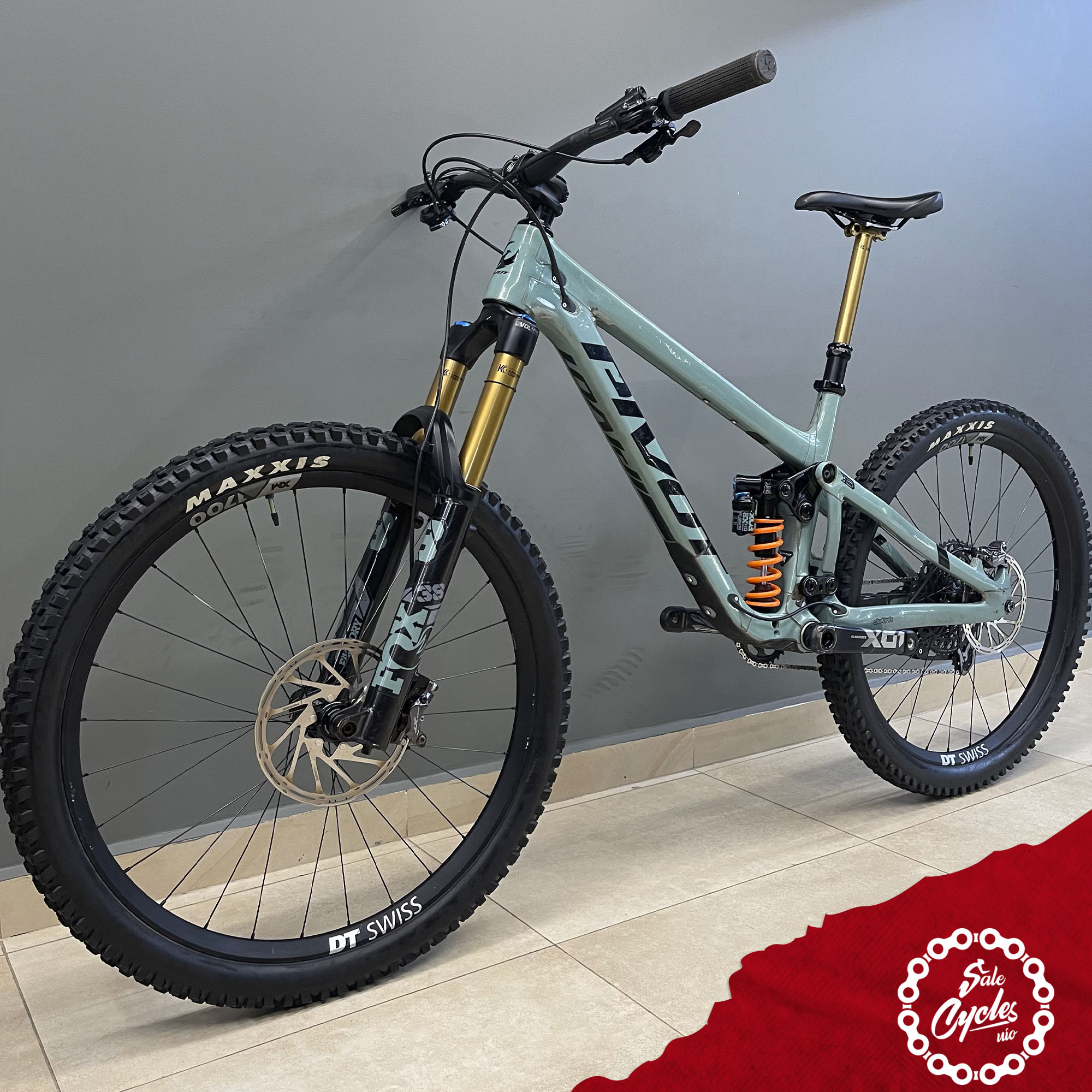 Pivot Mach 6 Medium 2021