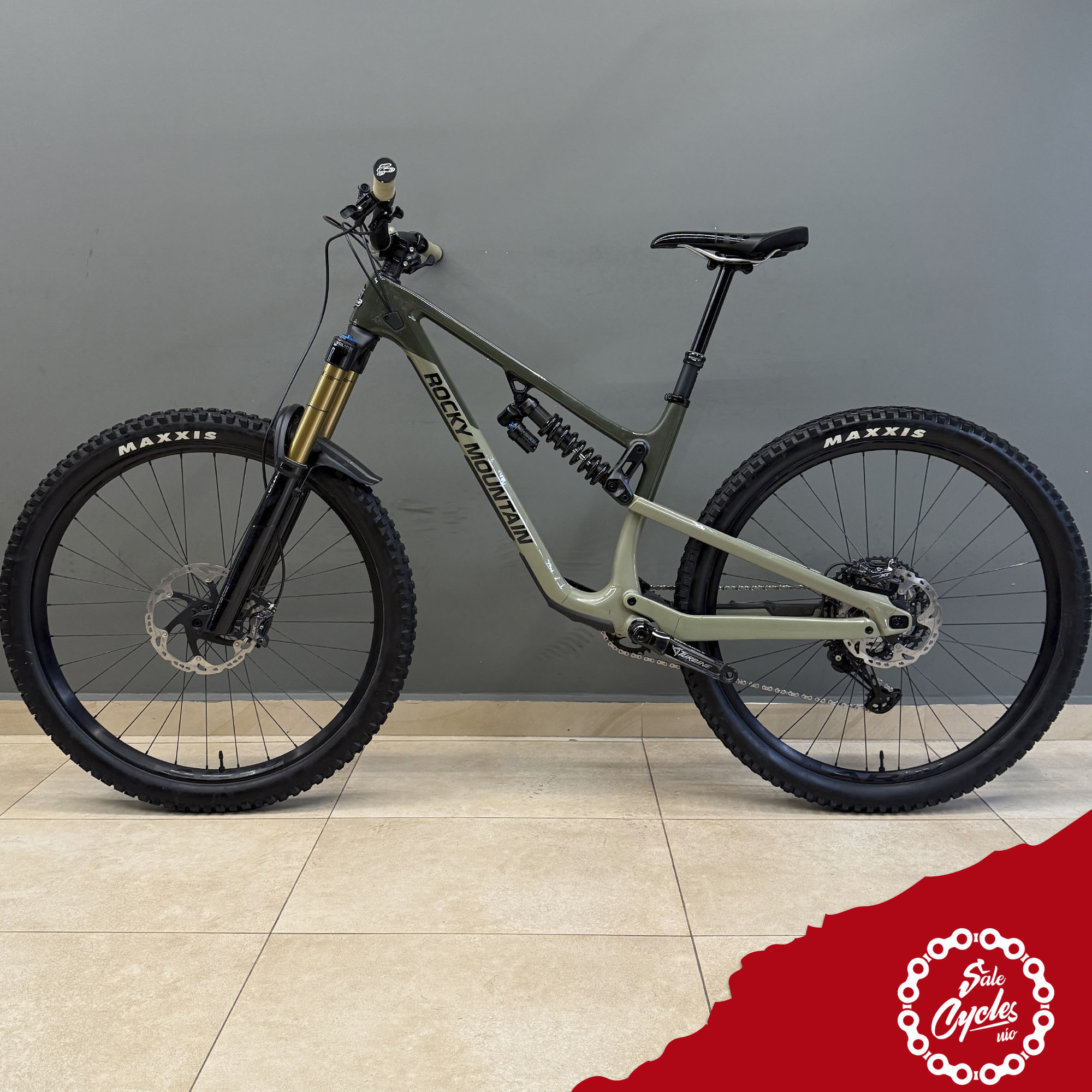 Rocky Mountain Altitude 70 Coil Carbon Medium 2023