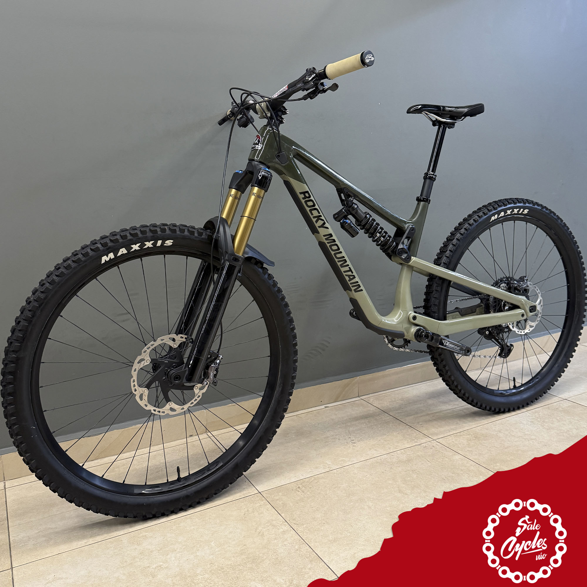 Rocky Mountain Altitude 70 Coil Carbon Medium 2023
