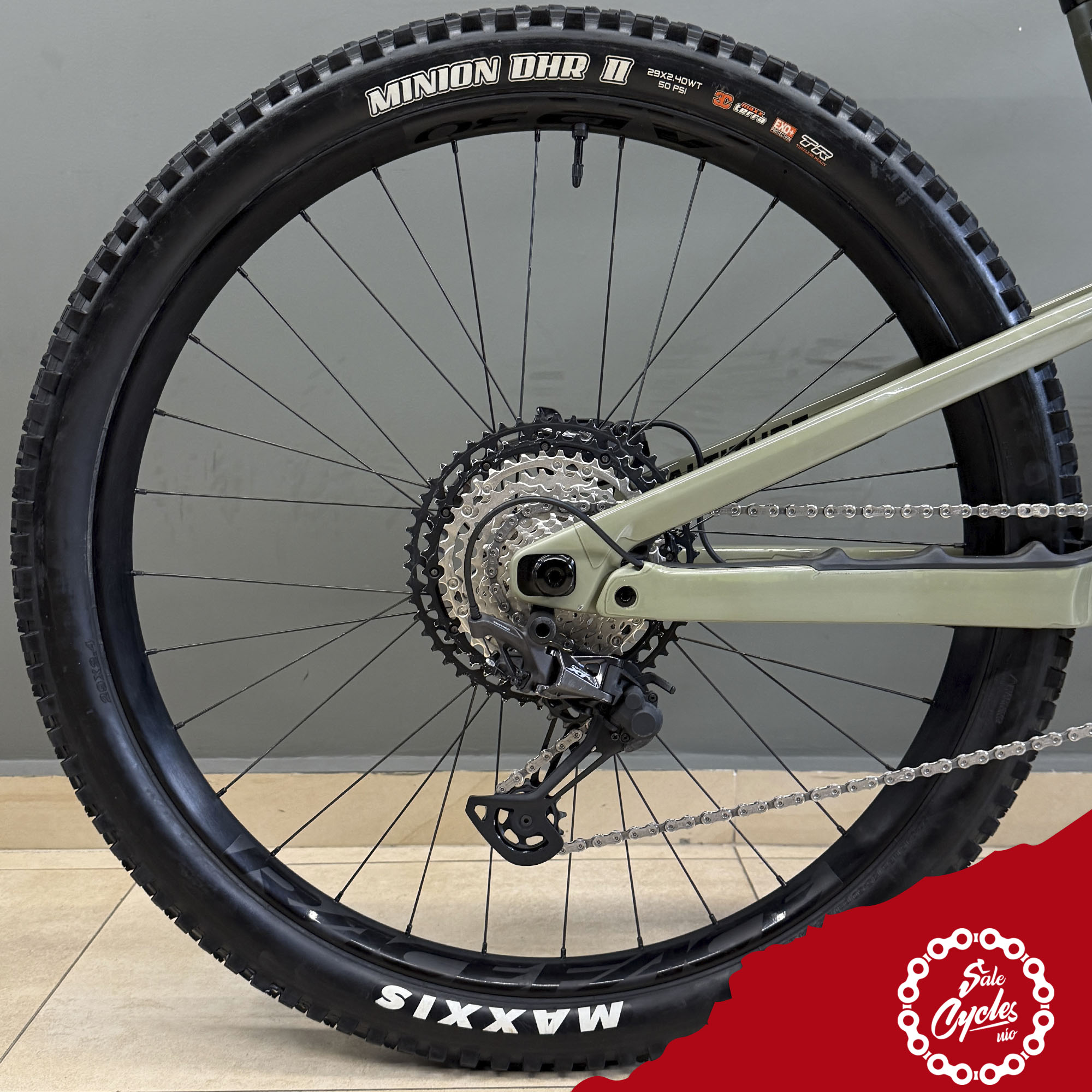 Rocky Mountain Altitude 70 Coil Carbon Medium 2023