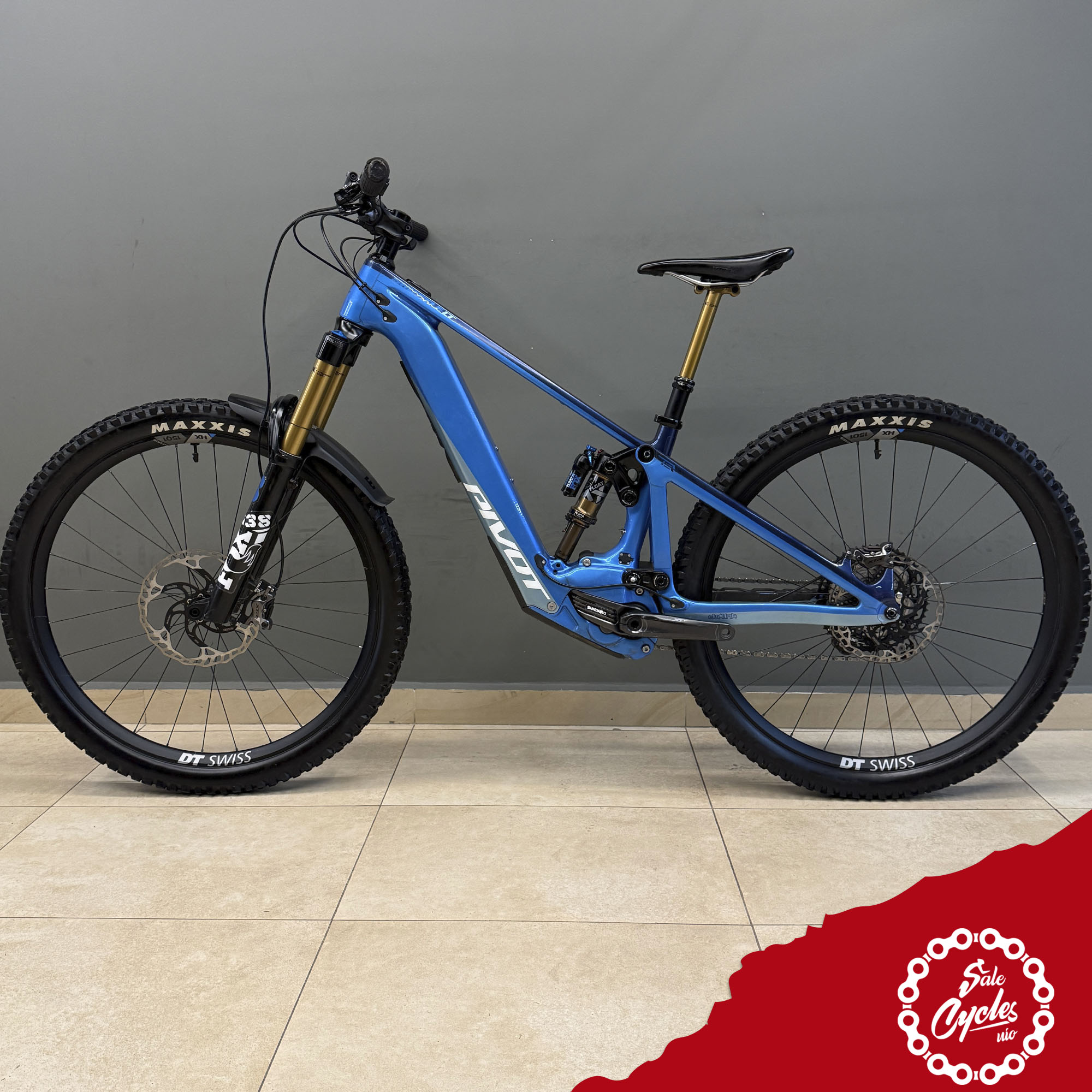 Pivot Shuttle LT Team XTR Small 2024