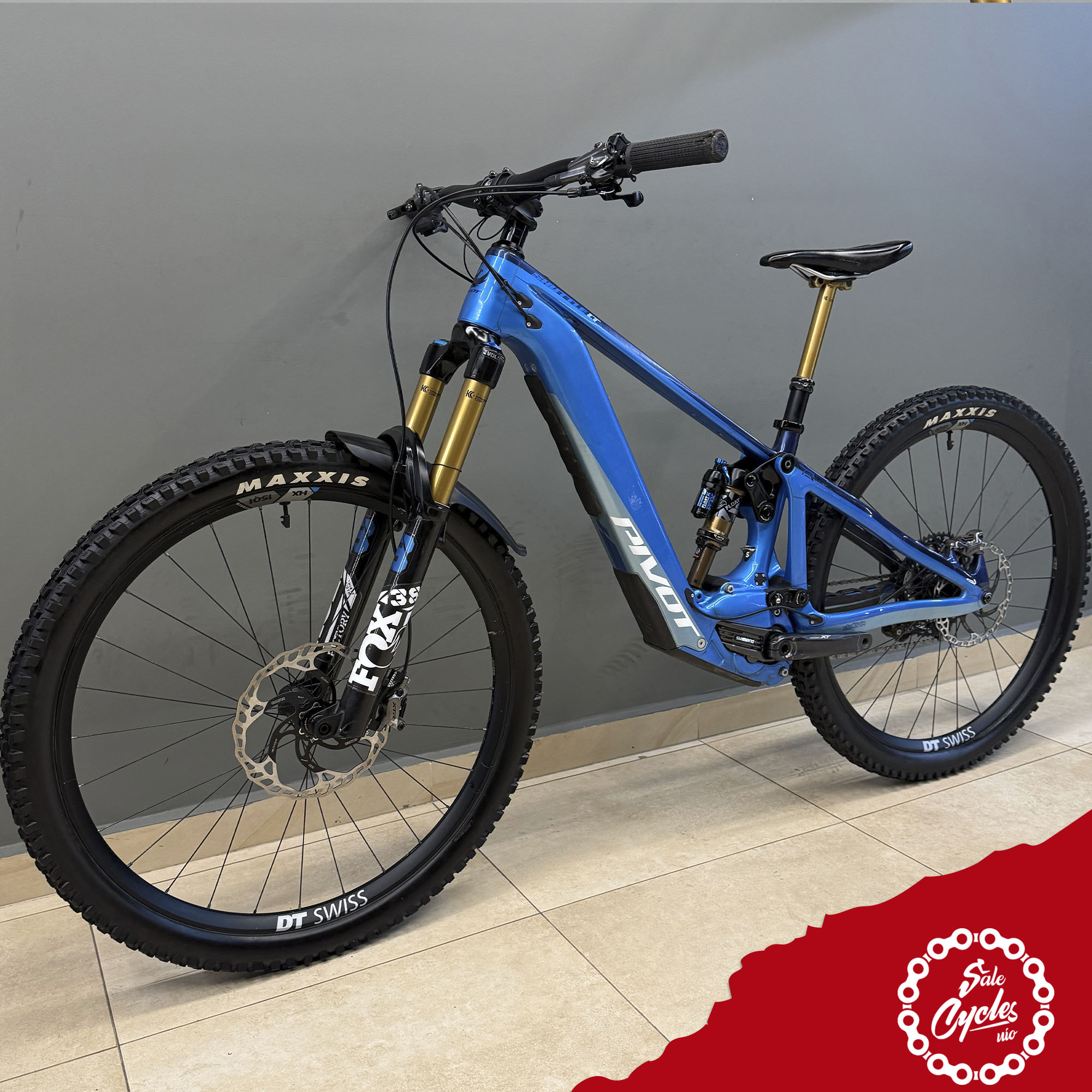 Pivot Shuttle LT Team XTR Small 2024