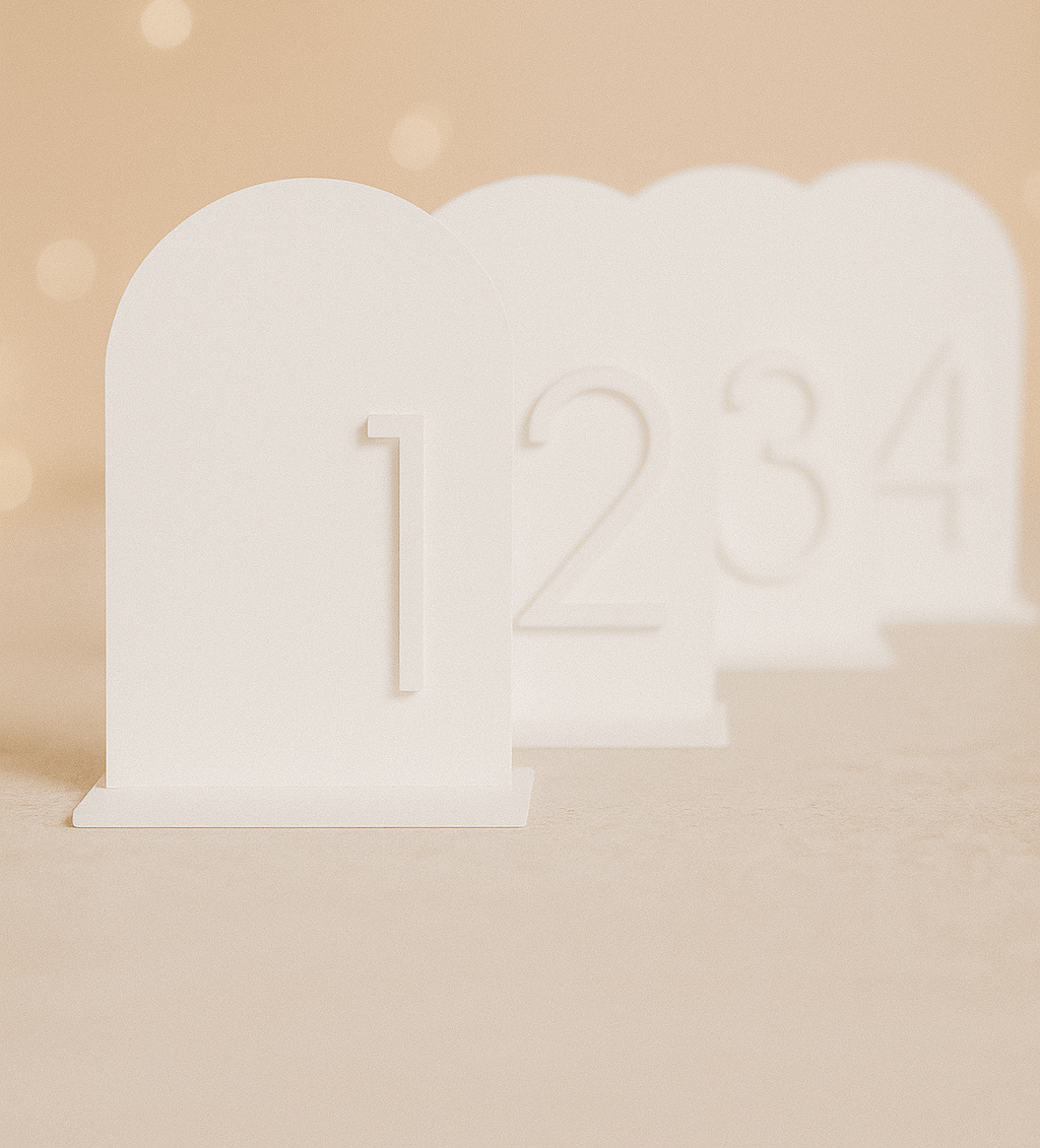 Pastatomi akriliniai stalo numeriai