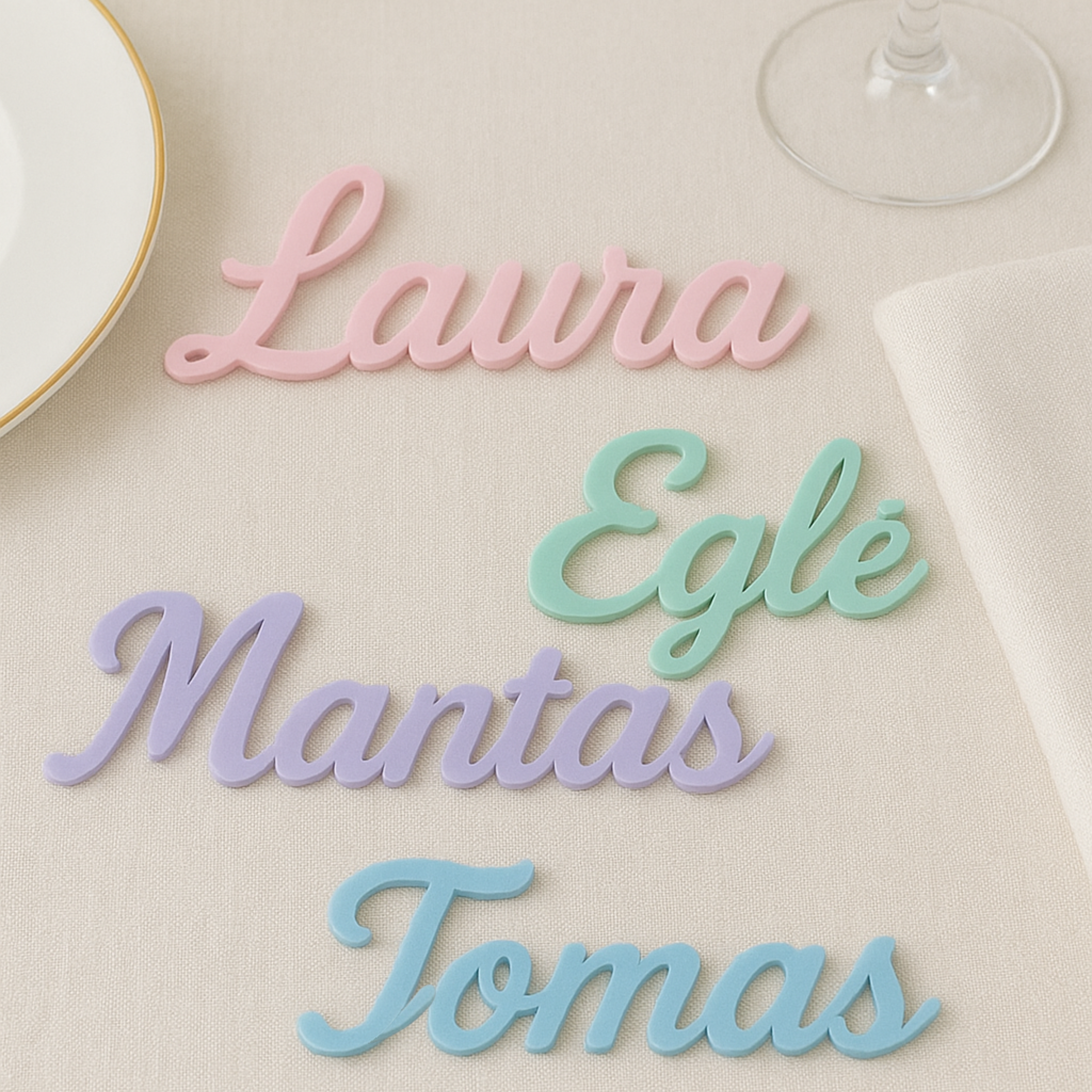 Stalo vardai - vietos kortelė