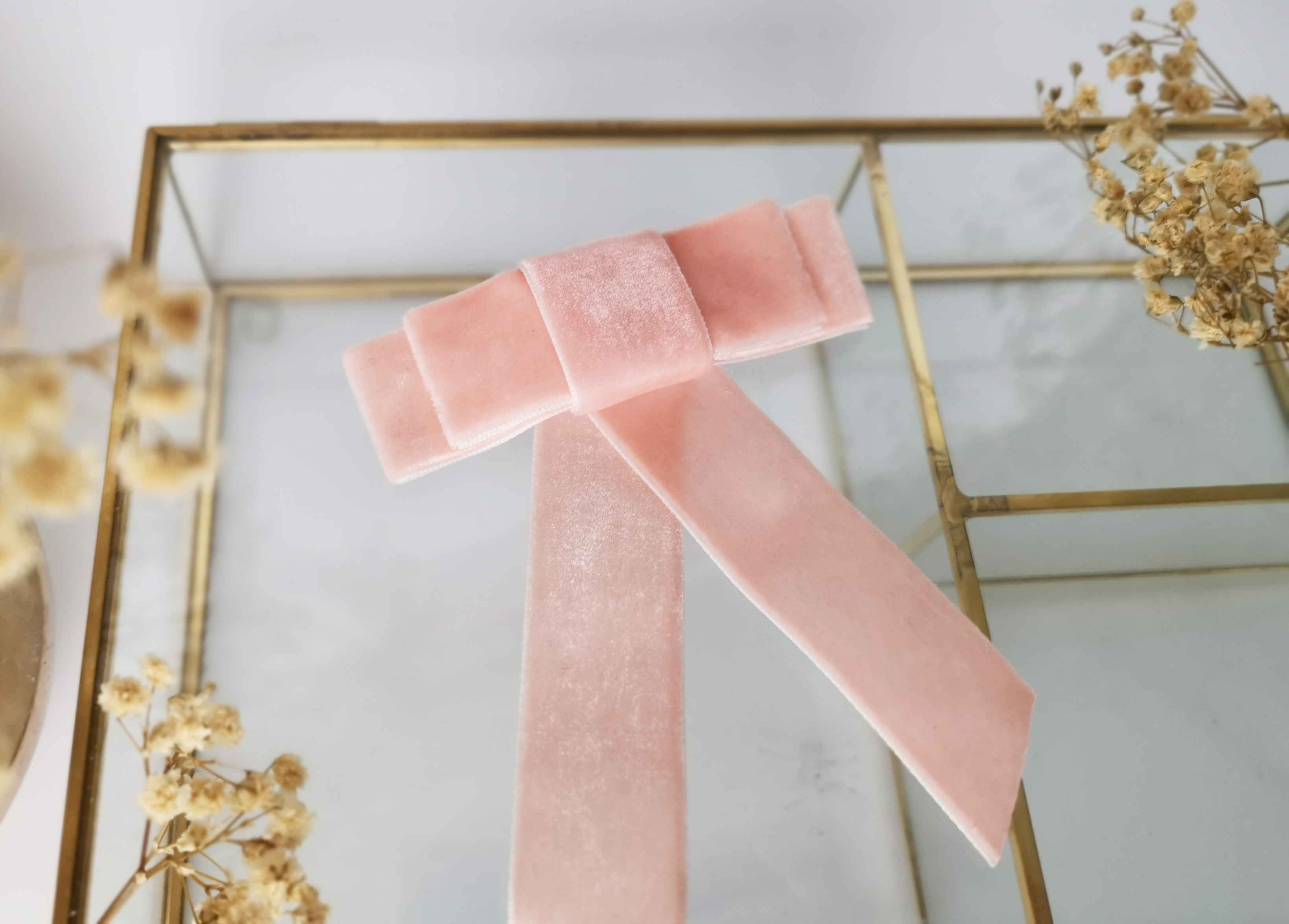 Aksominis Segtukas, PERSIKINIS