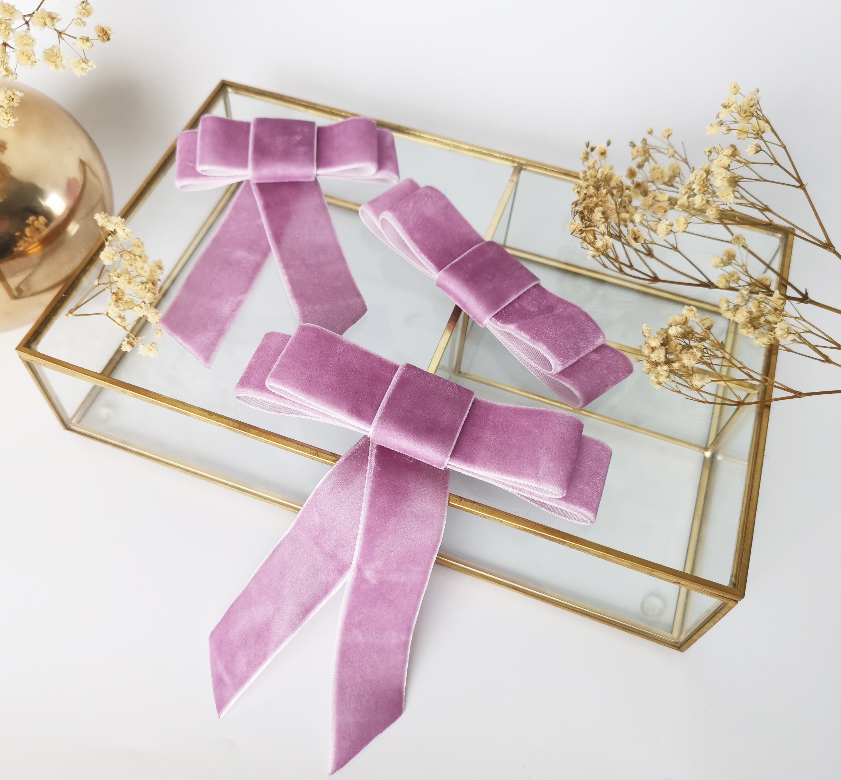 Aksominis Segtukas, ALYVINIS