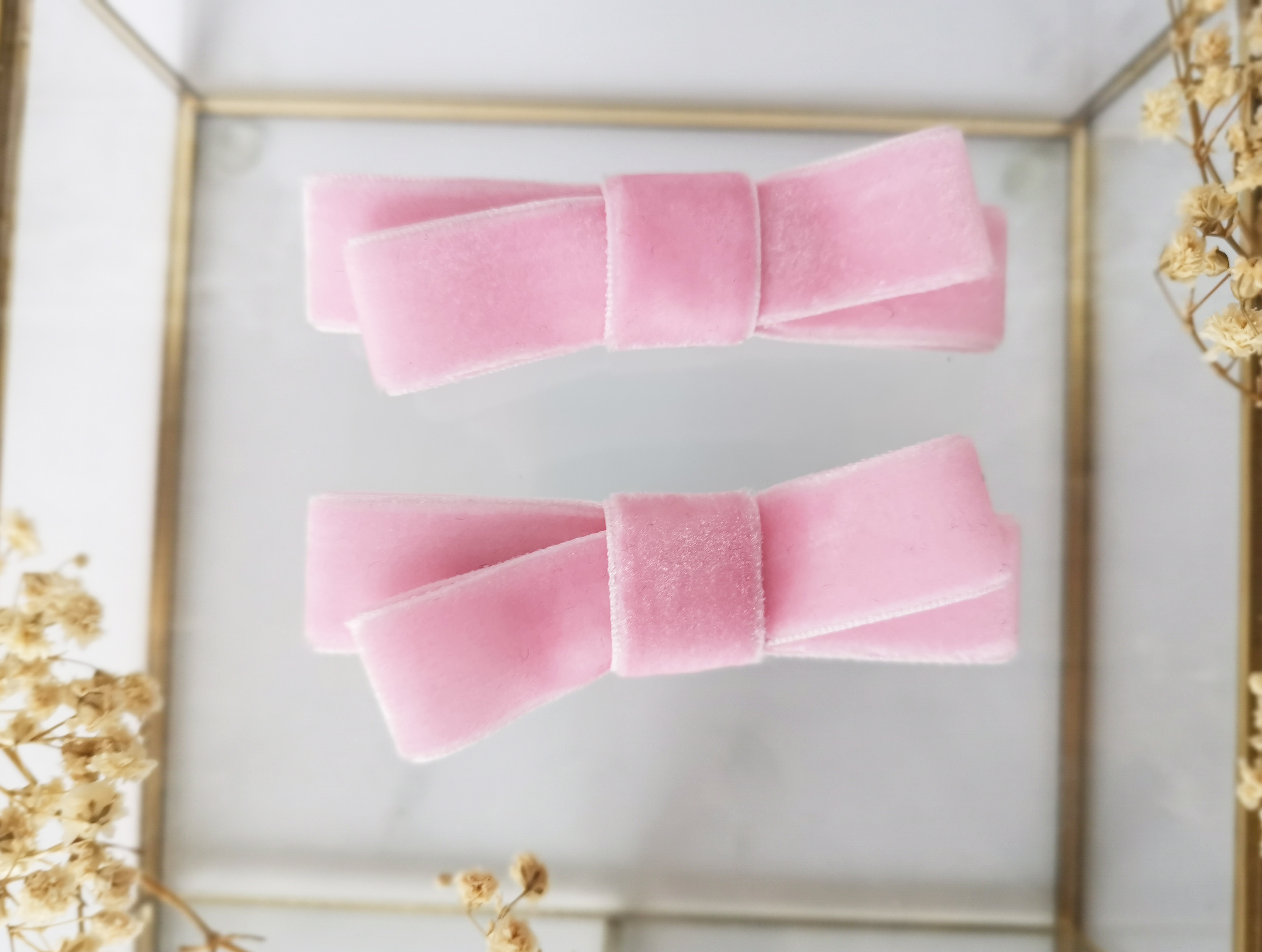 Aksominiai Segtukai, ŠVIESIAI ROŽINIAI 2vnt.