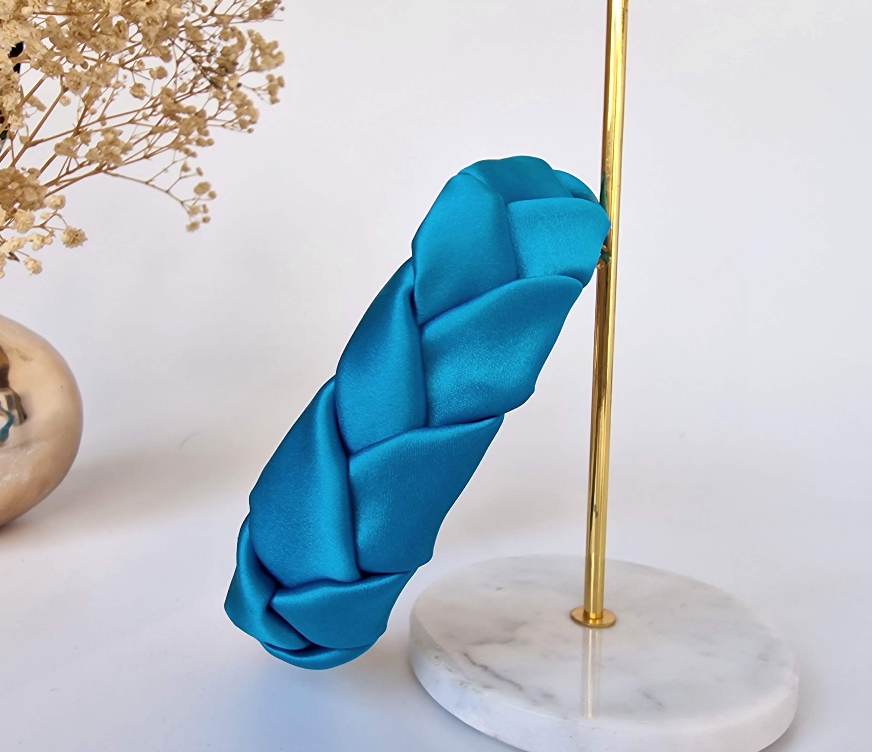 Plaukų lankelis - pintas, natūralaus šilko. Ryškiai Mėlynas