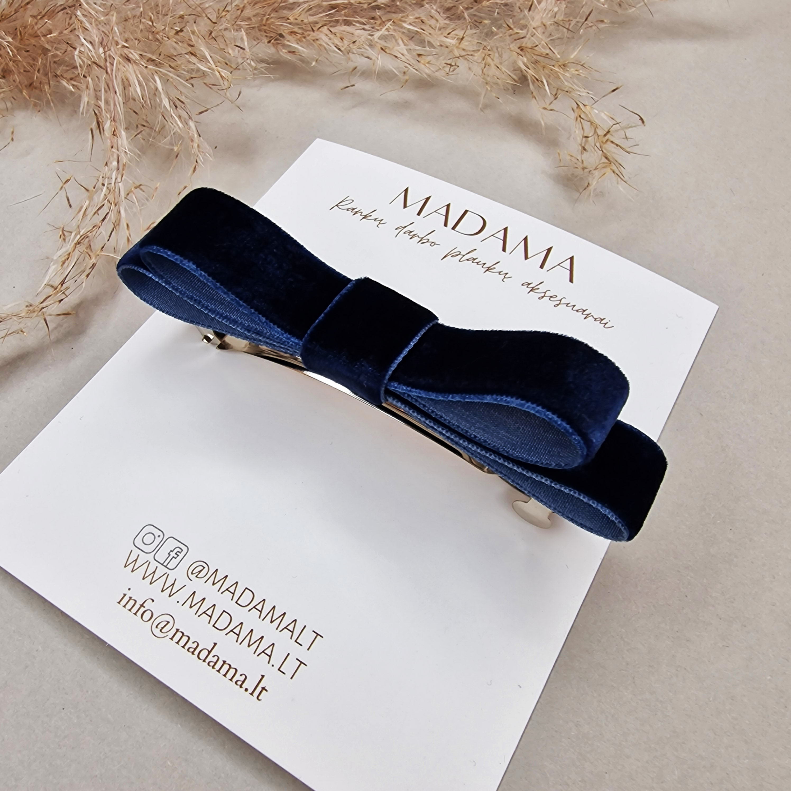 Siauras Aksominis Segtukas, TAMSIAI MĖLYNAS