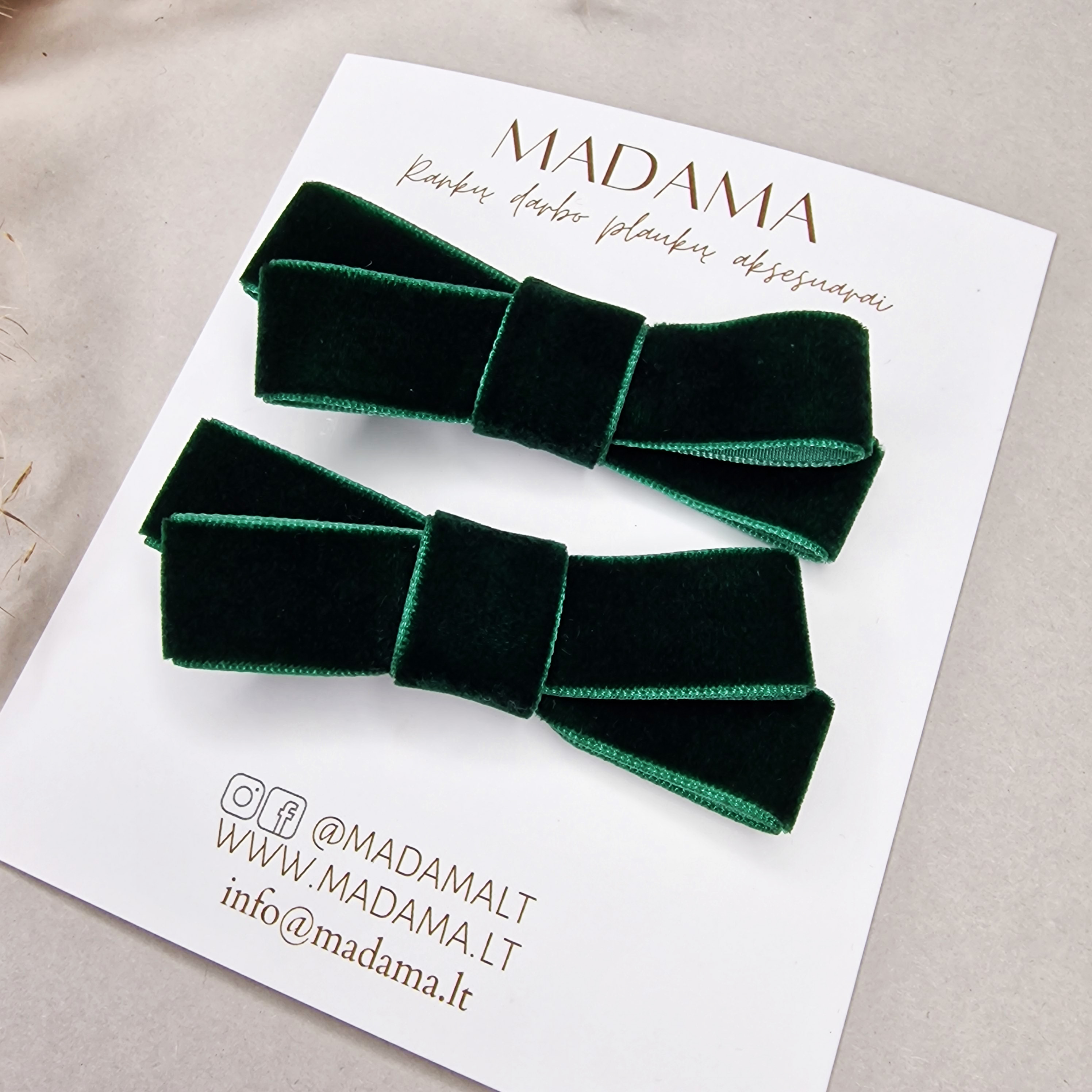 Aksominiai Segtukai, TAMSIAI ŽALI, 2vnt.