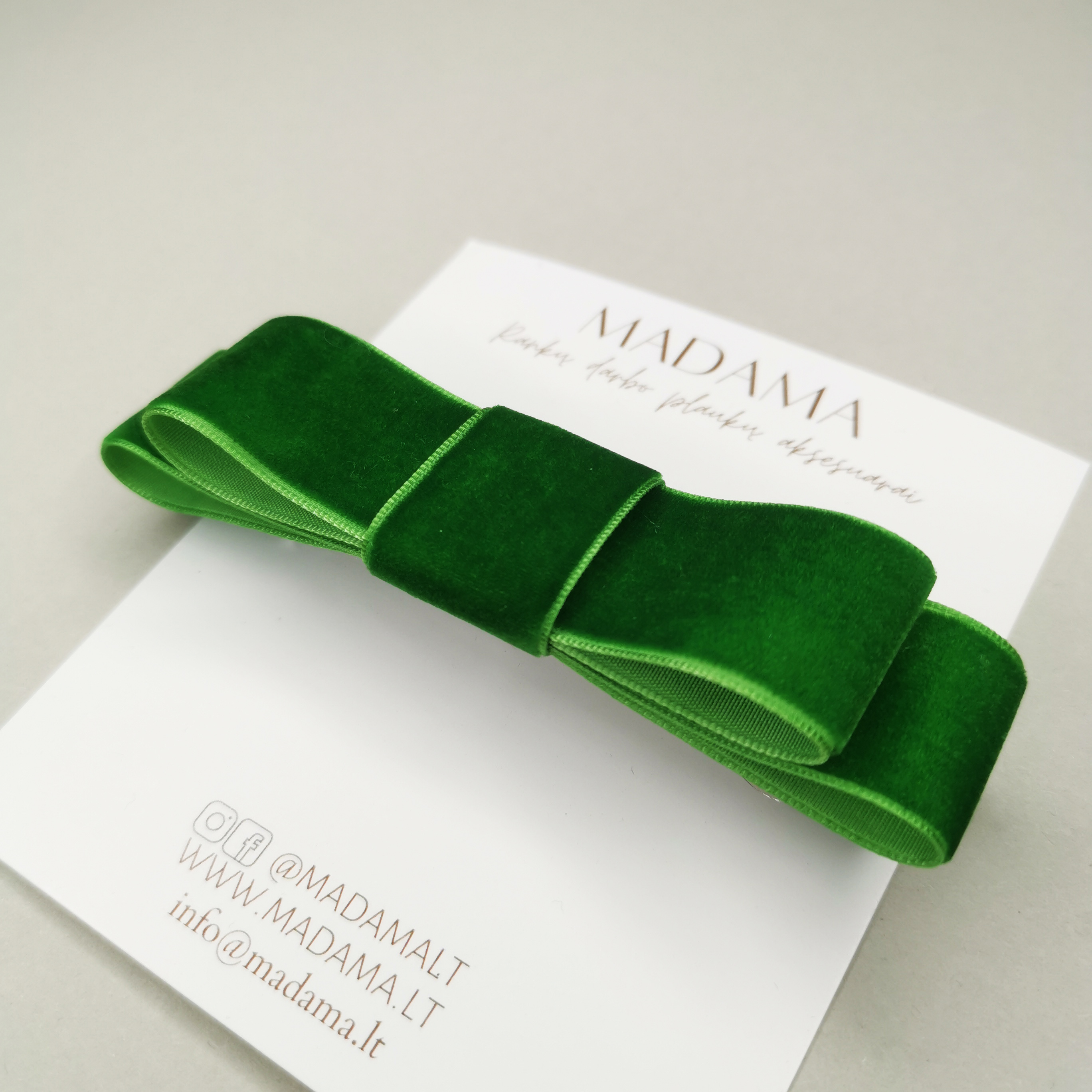 Aksominis Segtukas, ŽALIAS