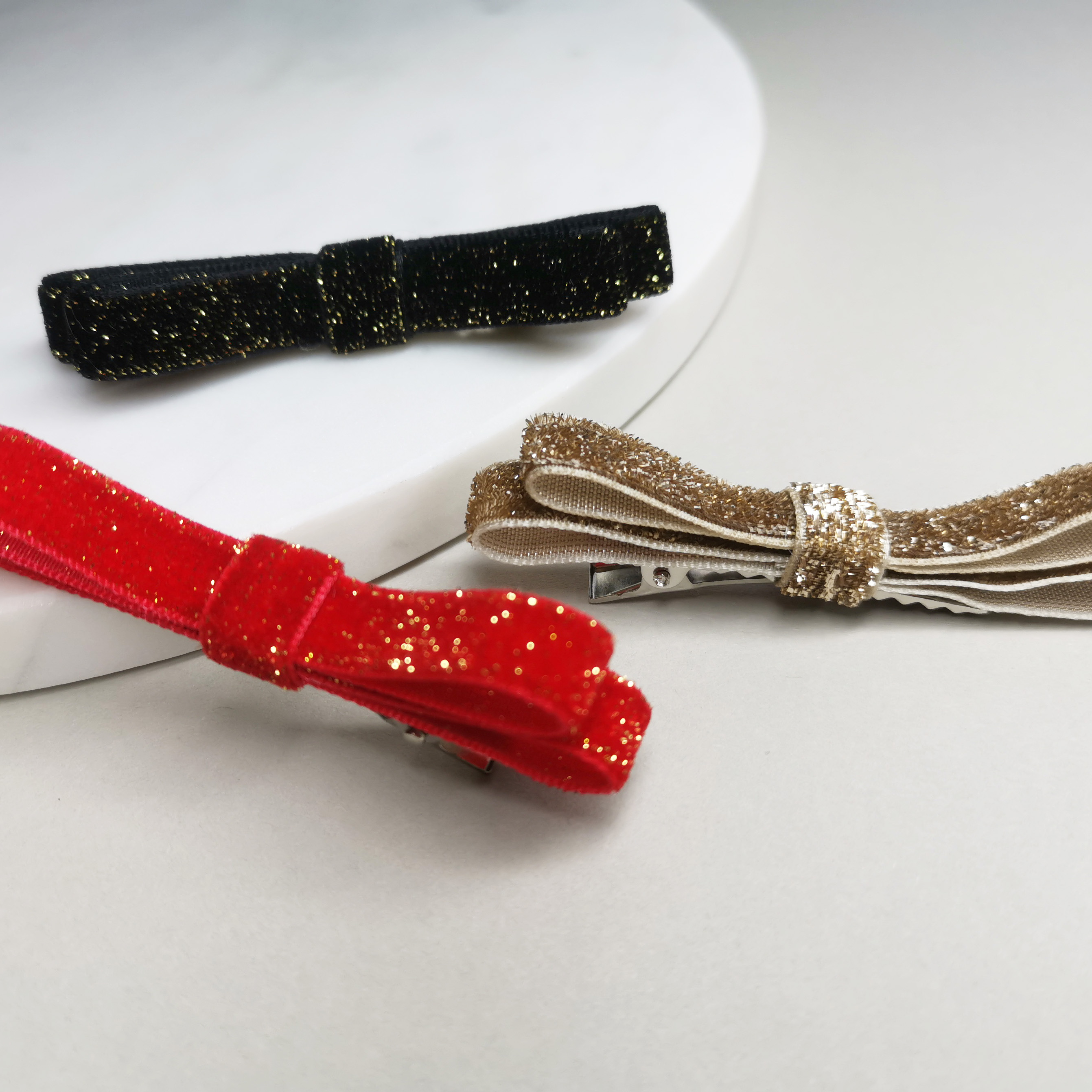 Aksominiai Segtukai, AUKSINIAI BLIZGŪS, 2vnt.