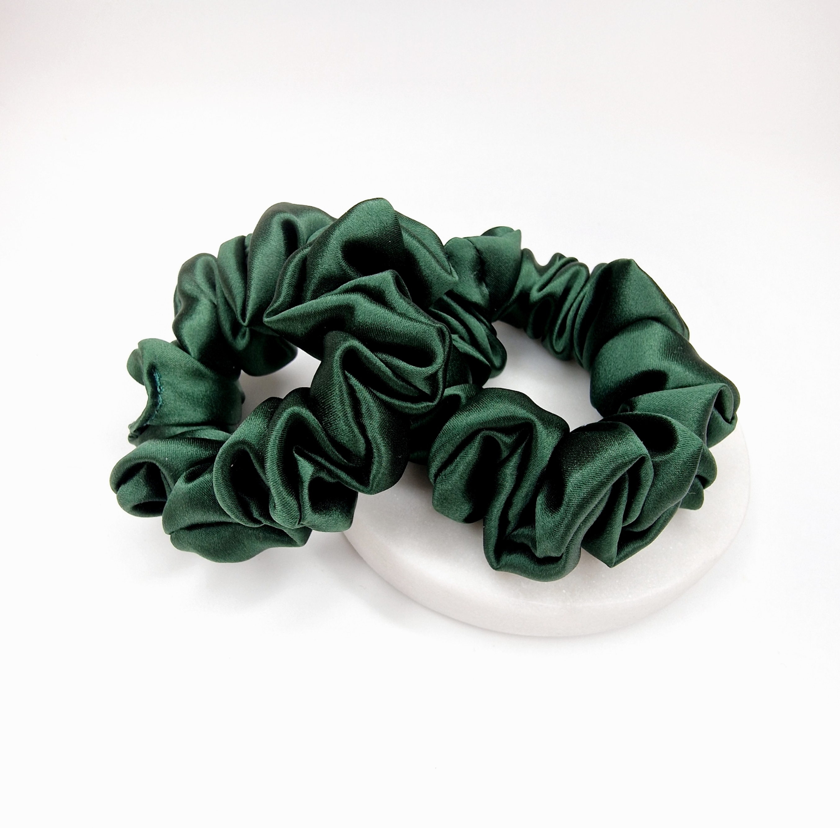 Tamsiai Žalia Šilkinė Gumytė 