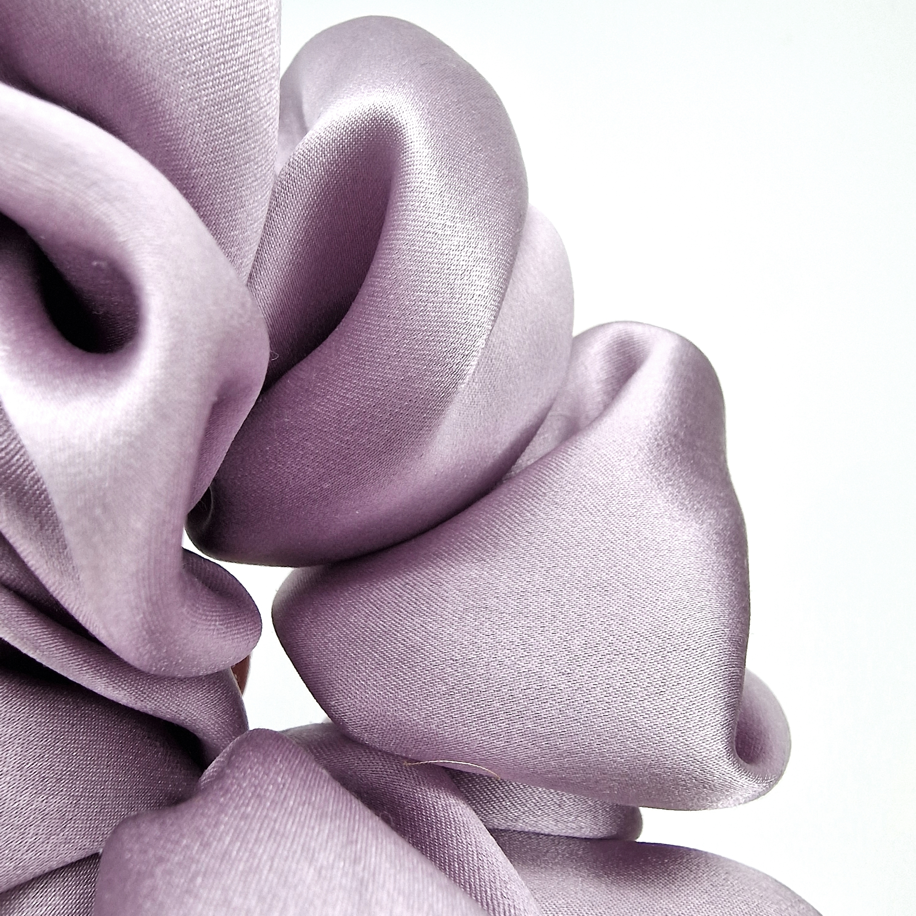 Šviesiai Alyvinė Šilkinė Gumytė