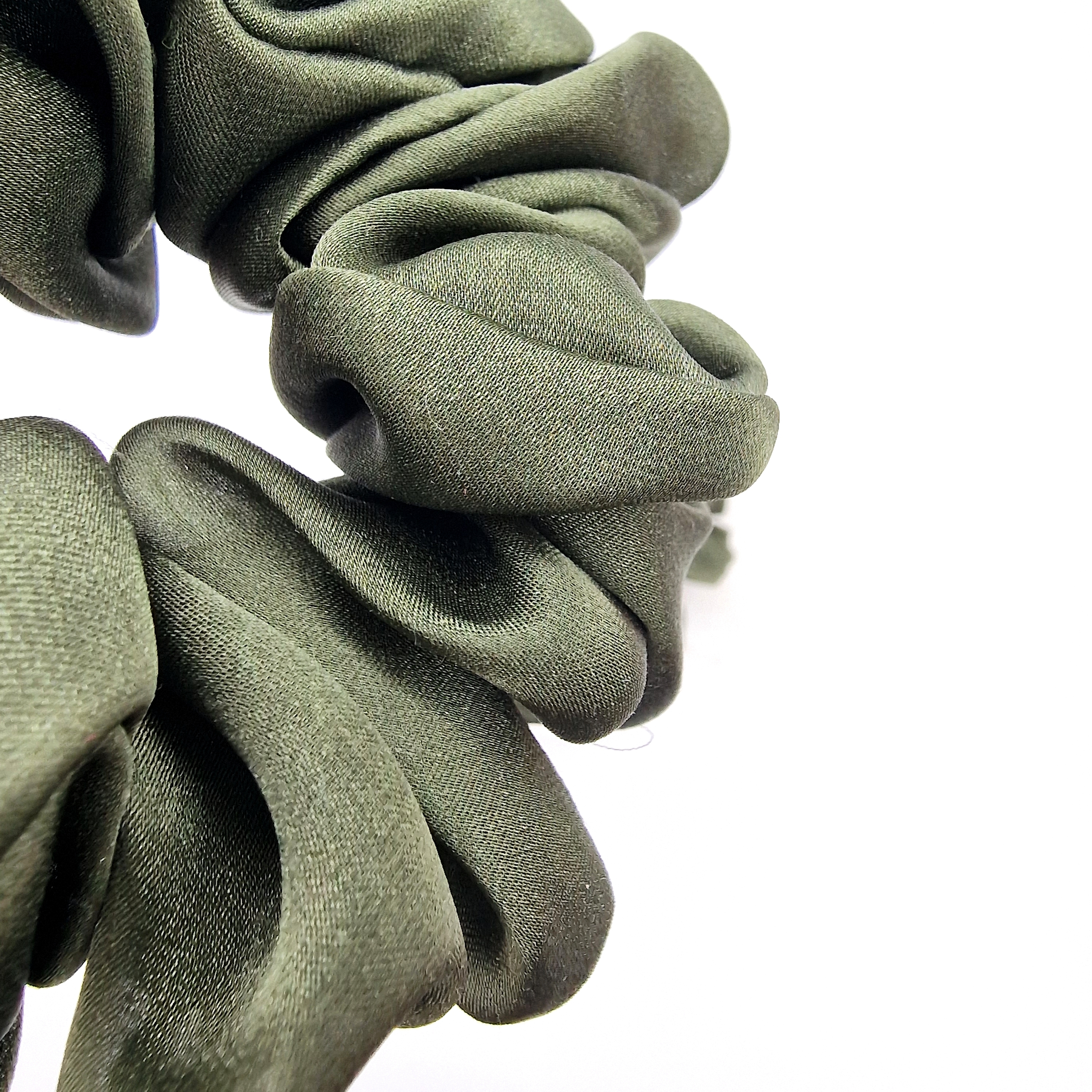 Chaki Plono Šilko Gumytė