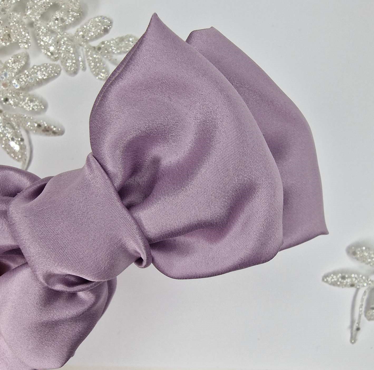 Alyvinis Šilko Kaspinas 