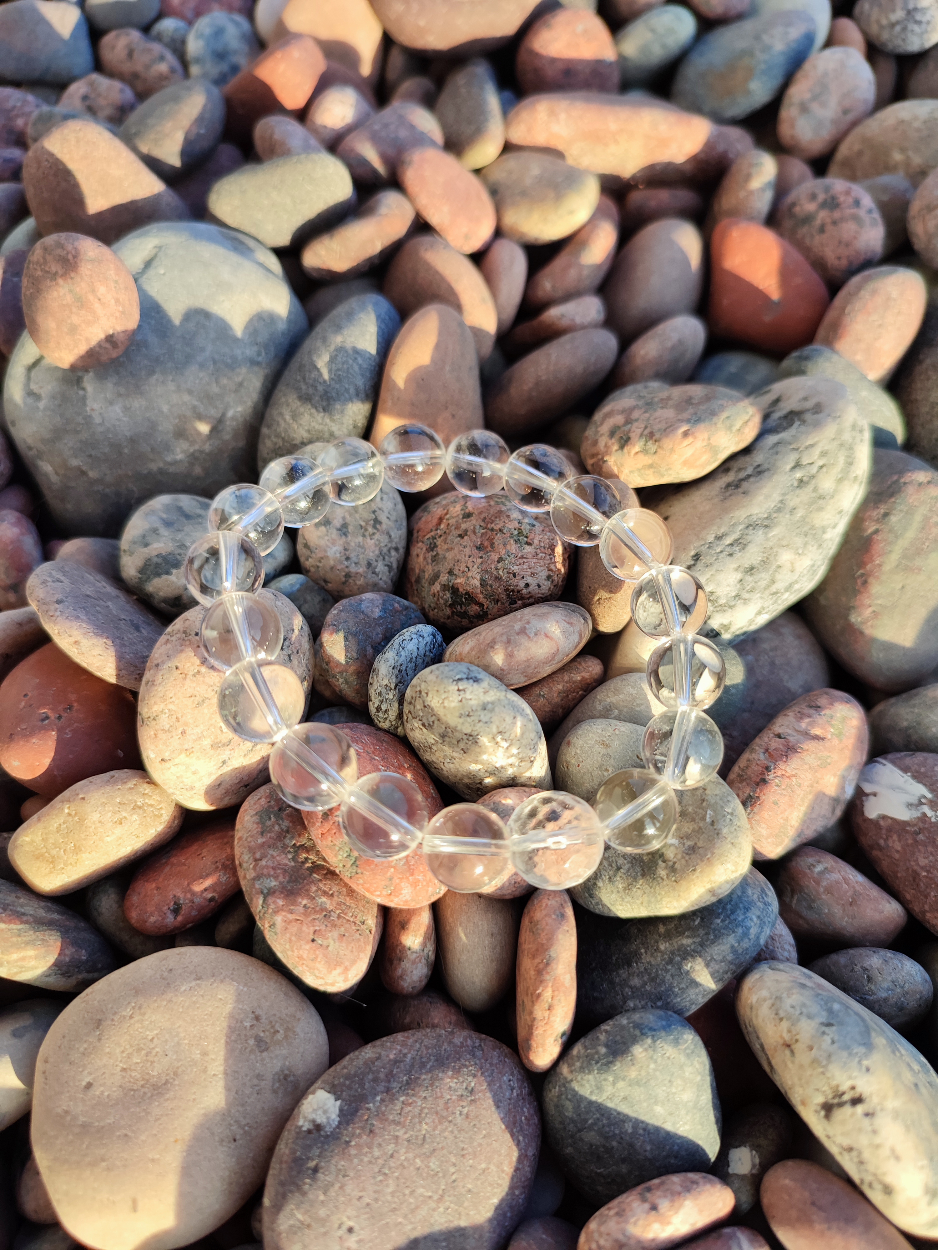 Rankų darbo apyrankė "Aiškumas"