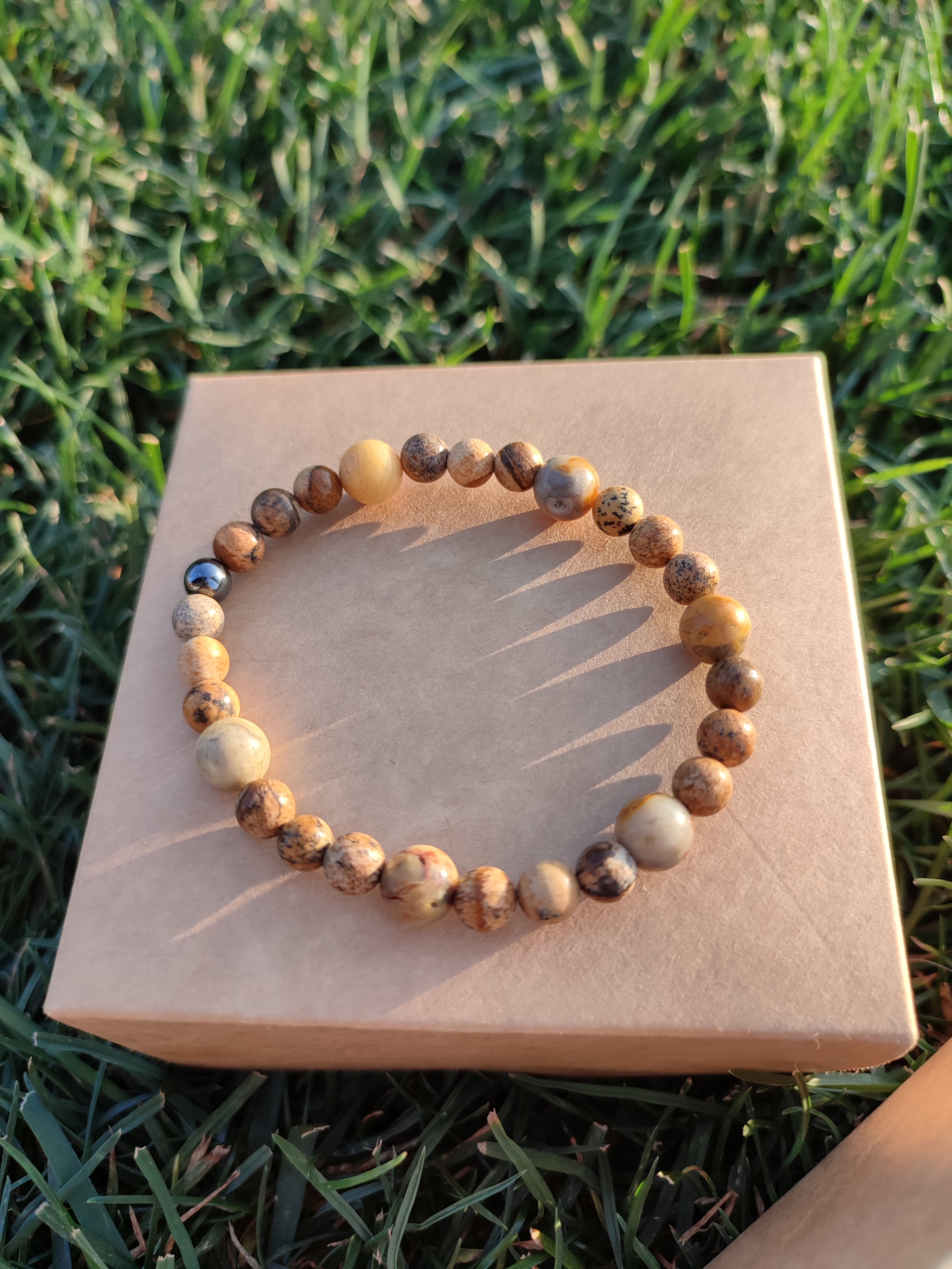 Rankų darbo apyrankė "Žemės deivė" + AFIRMACIJA