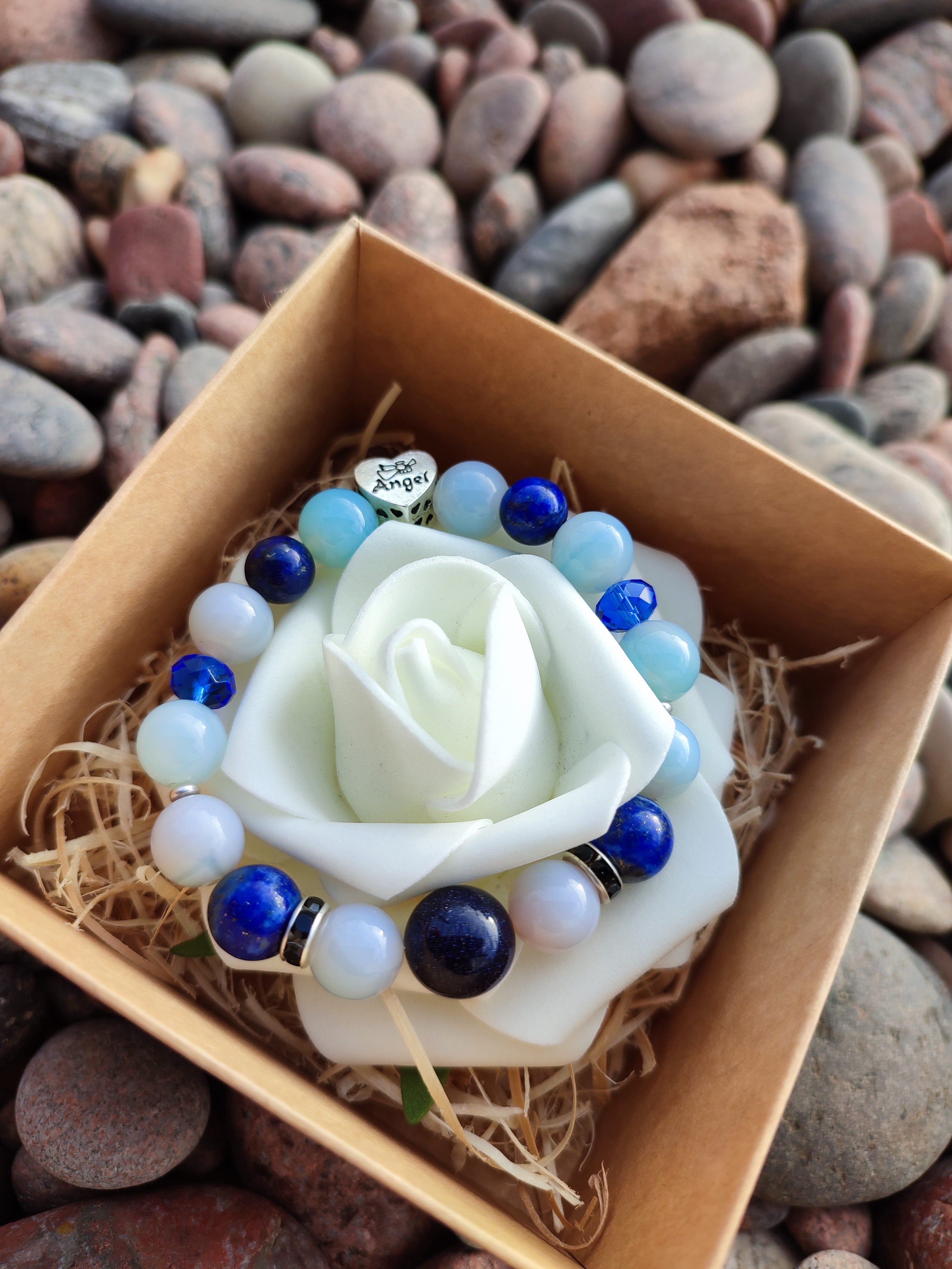 Rankų darbo apyrankė "Harmoninga moteris" + AFIRMACIJA