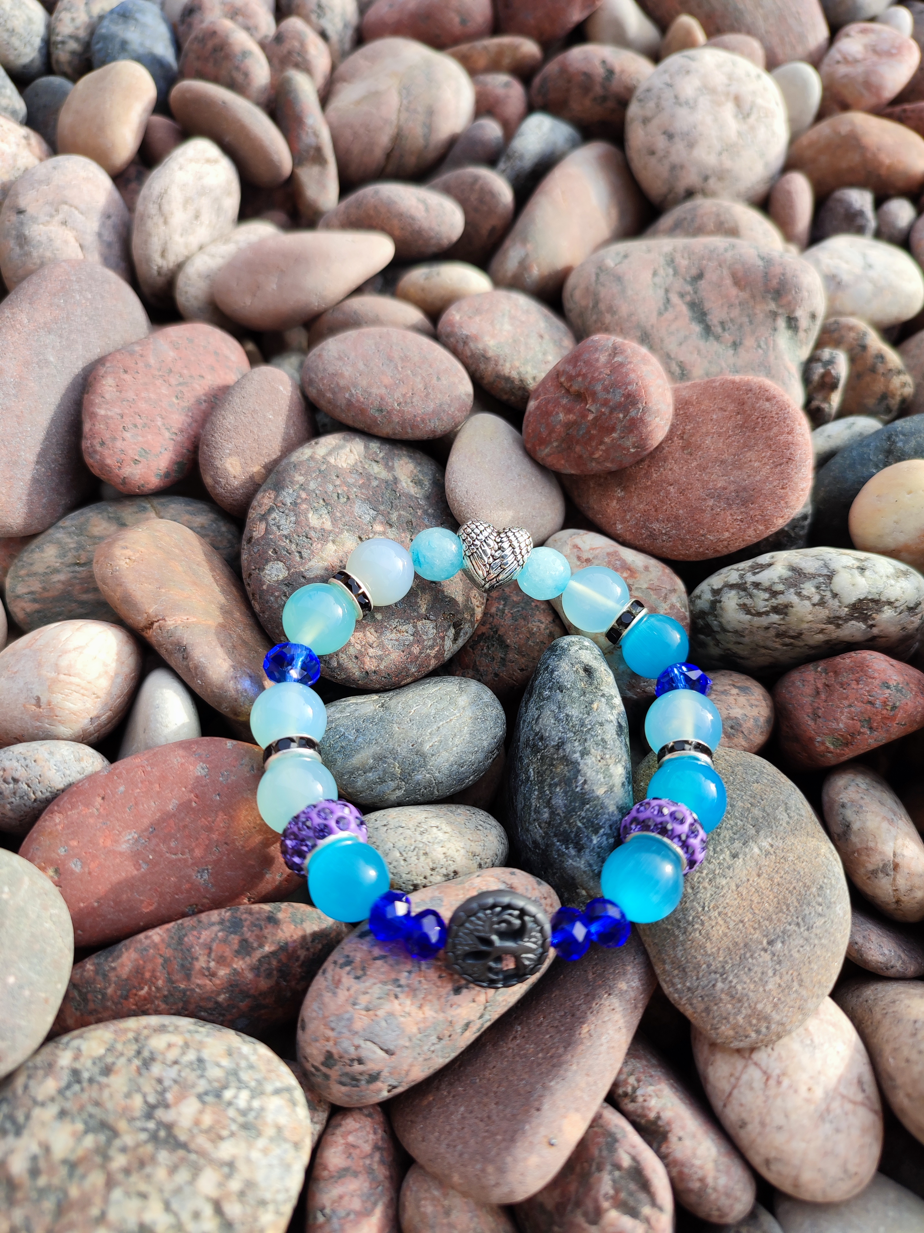 Rankų darbo apyrankė "Gyvybinga moteris" + AFIRMACIJA