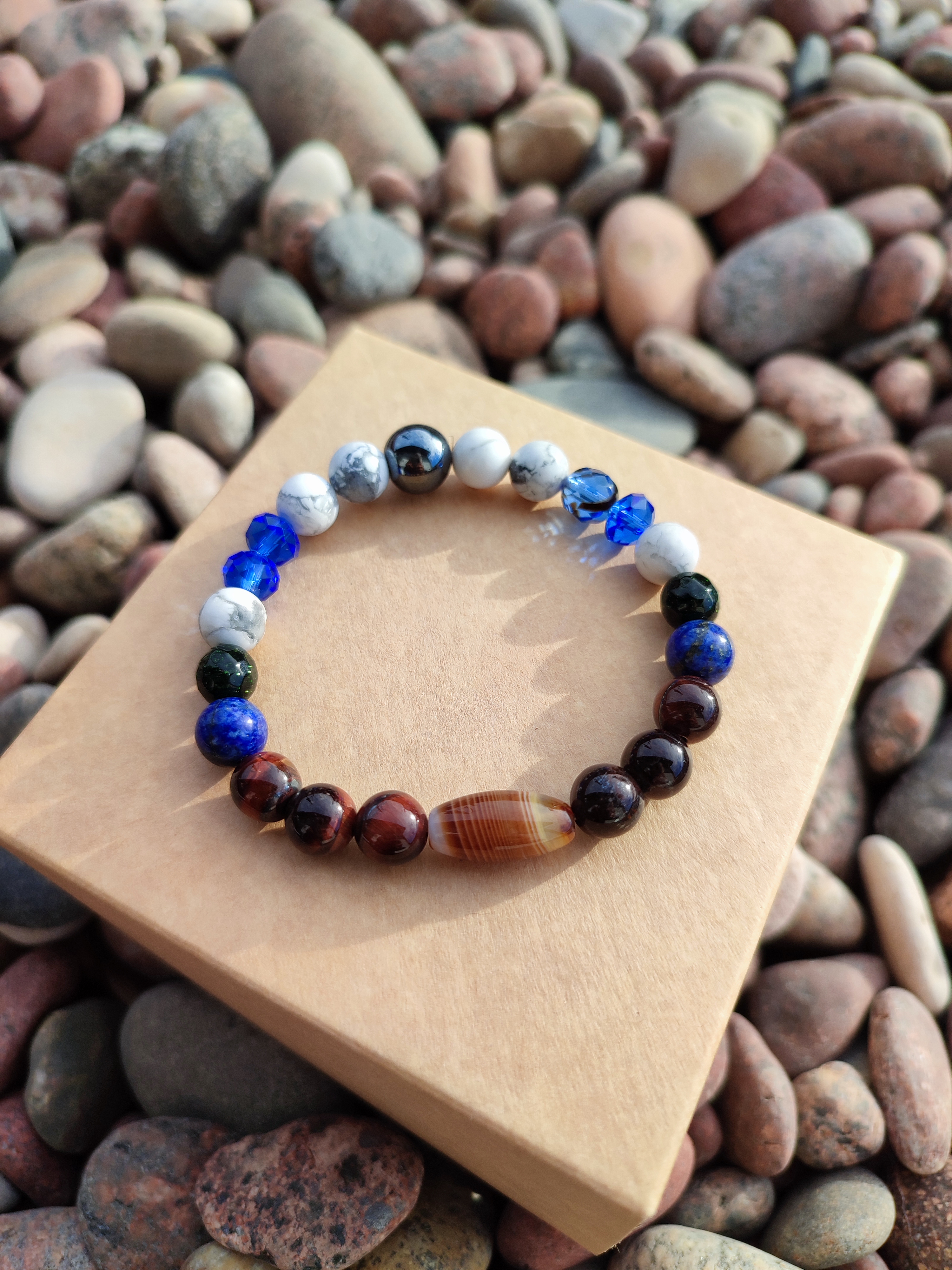 Rankų darbo apyrankė "Koncentruotas aiškumas" + AFIRMACIJA