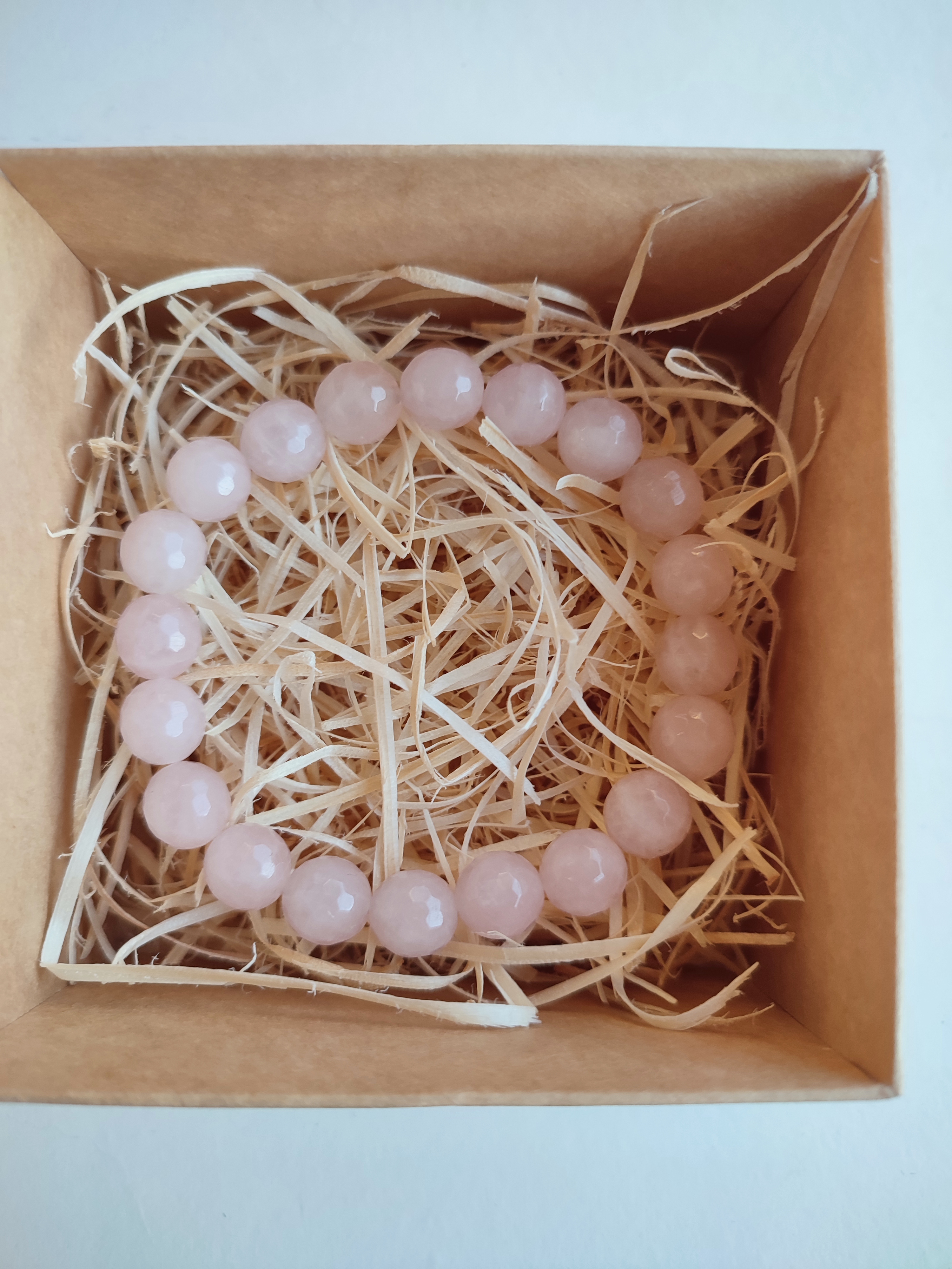 Rankų darbo apyrankė "Meilė sau"