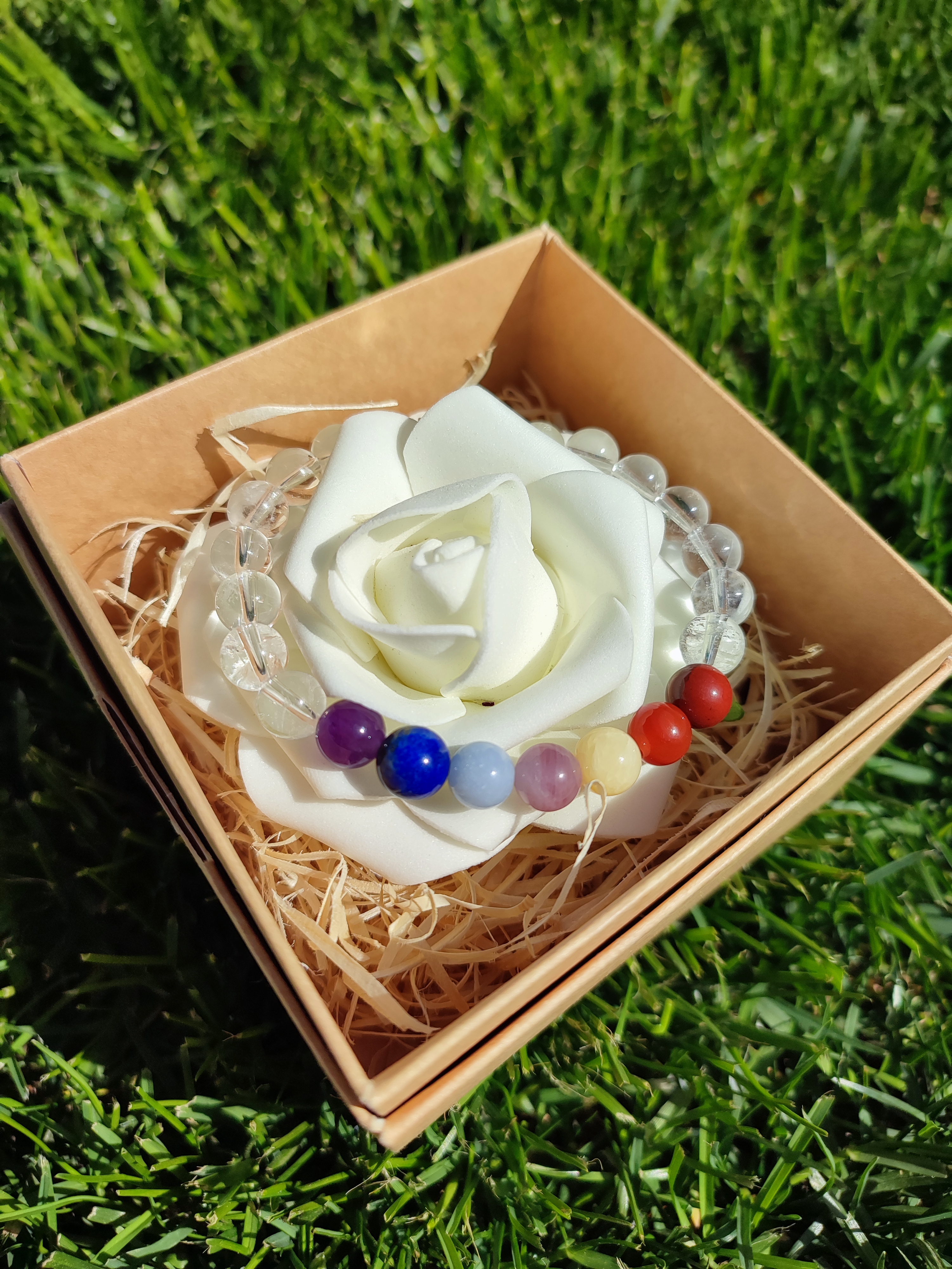 Rankų darbo apyrankė "7 čakros su kalnų krištolu" + AFIRMACIJA