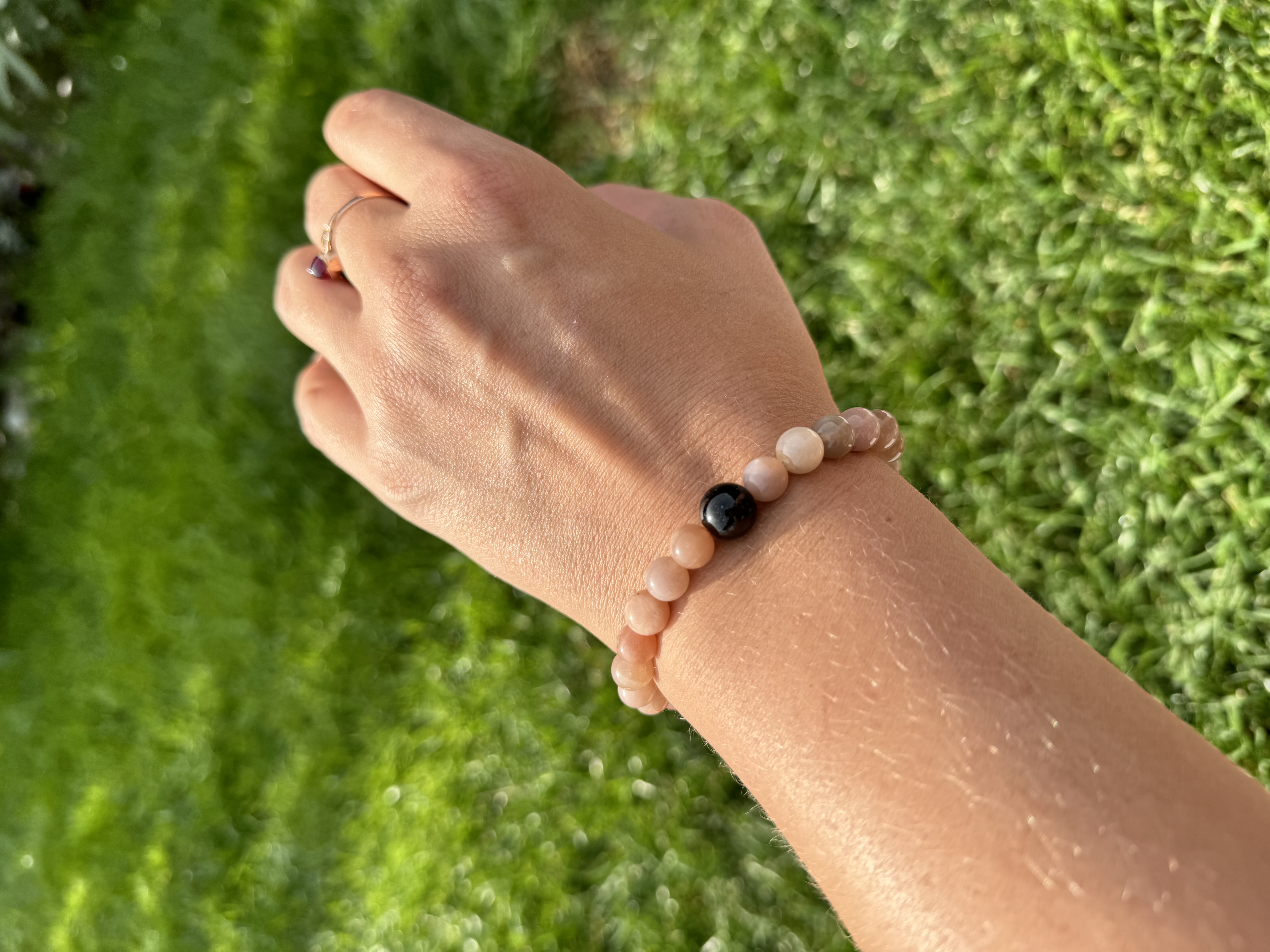 Rankų darbo apyrankė "Yin + Yang" + AFIRMACIJA