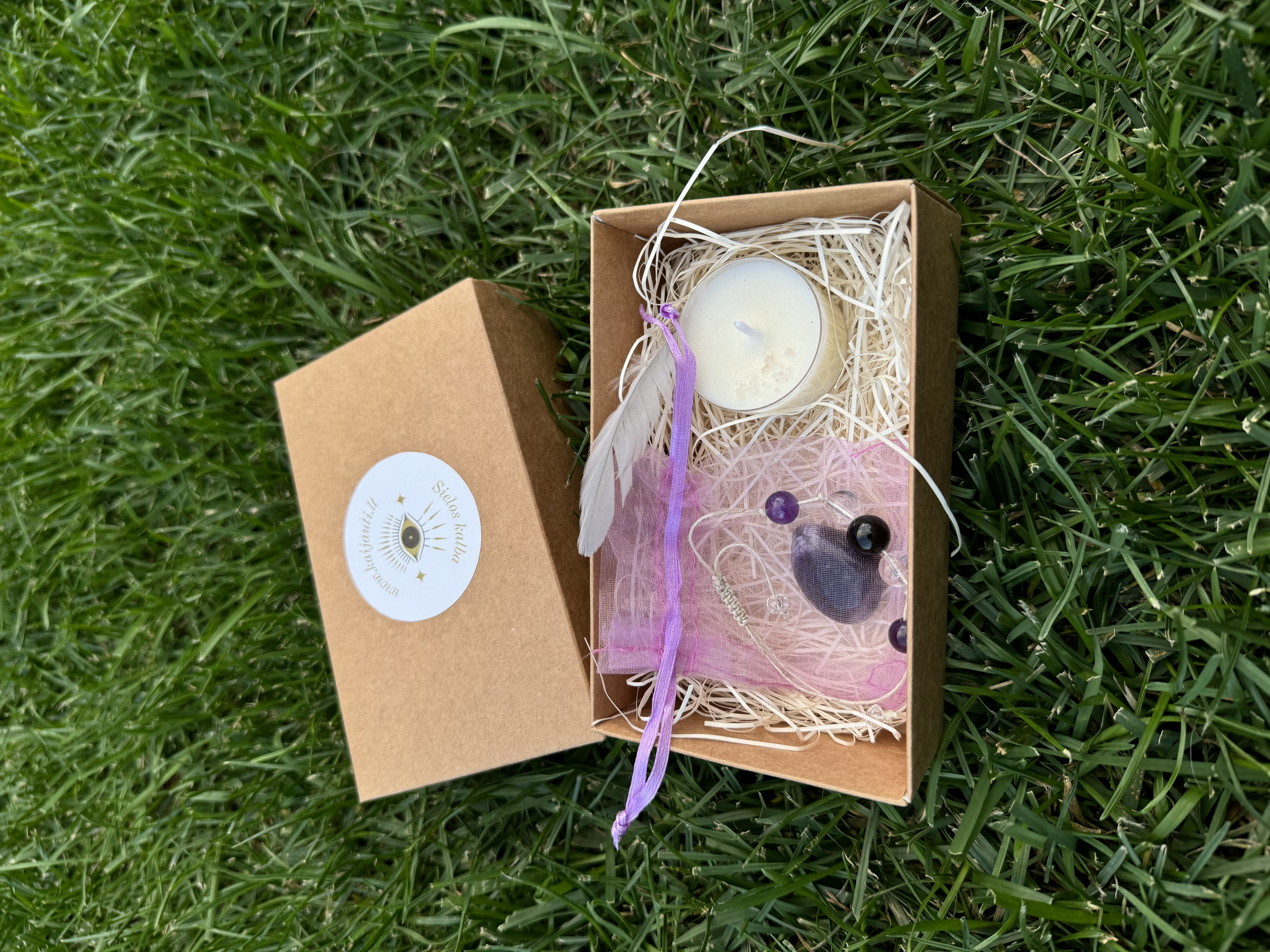 Dovanų dėžutė “Savo ašyje”