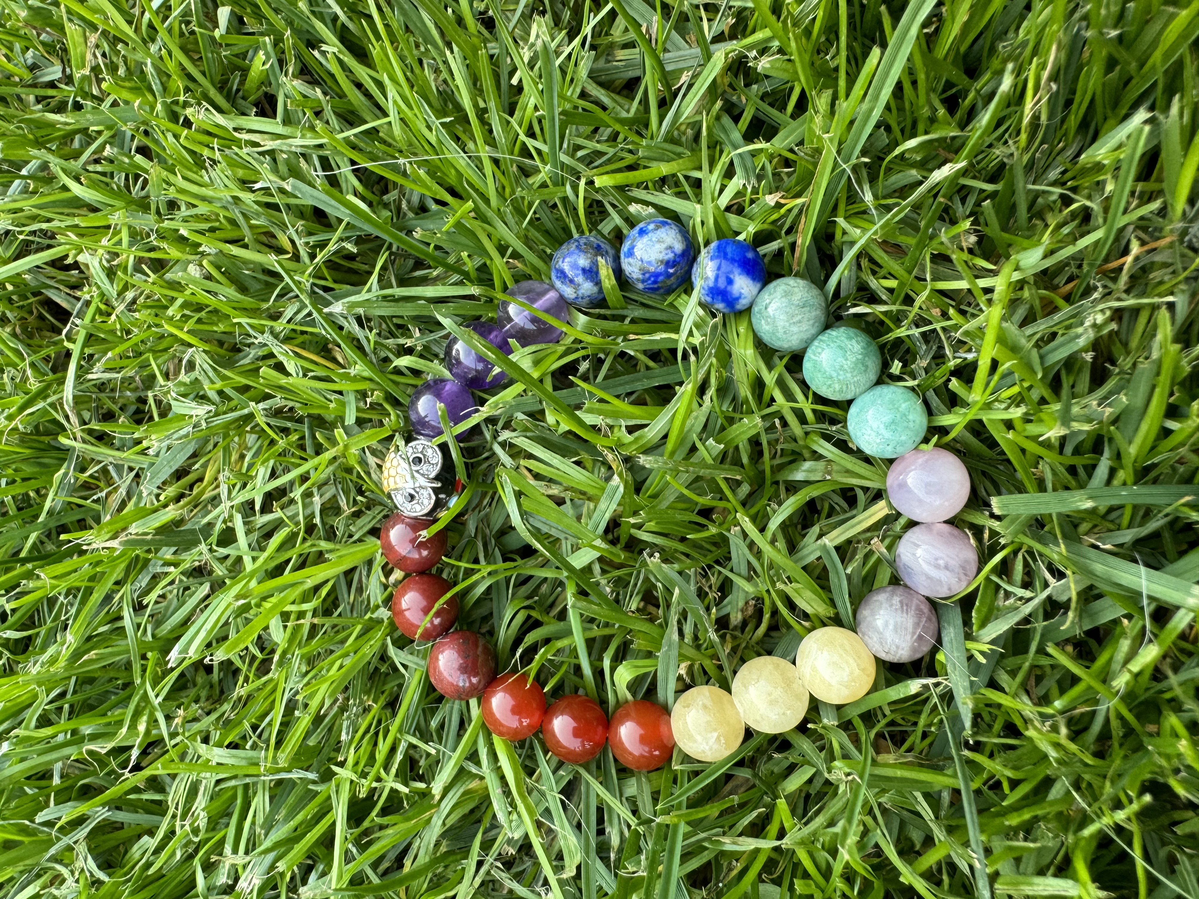 Rankų darbo apyrankė "7 čakros su pelėda" + AFIRMACIJA