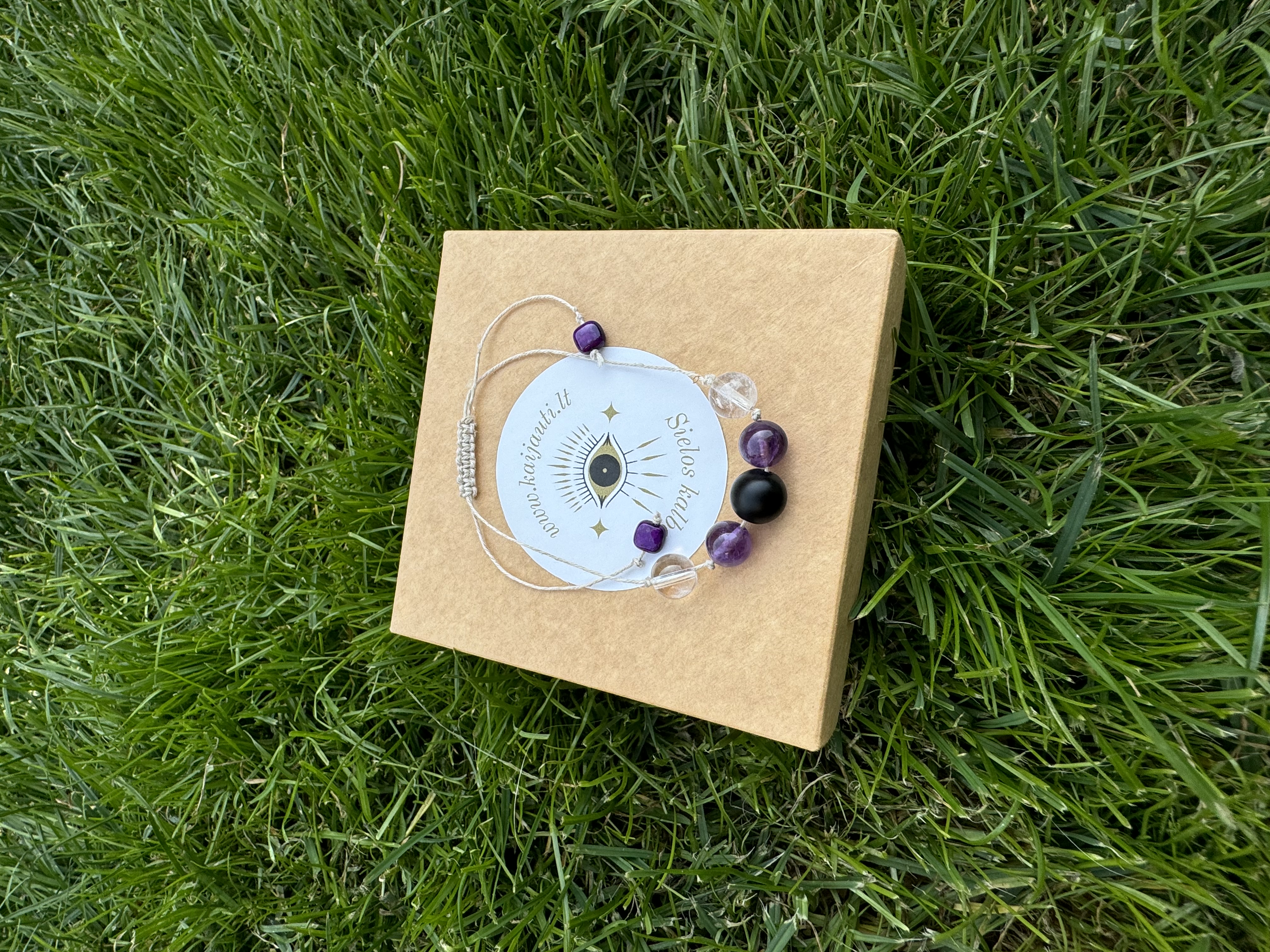 Apyrankė ant siūlo "Saugi savyje"