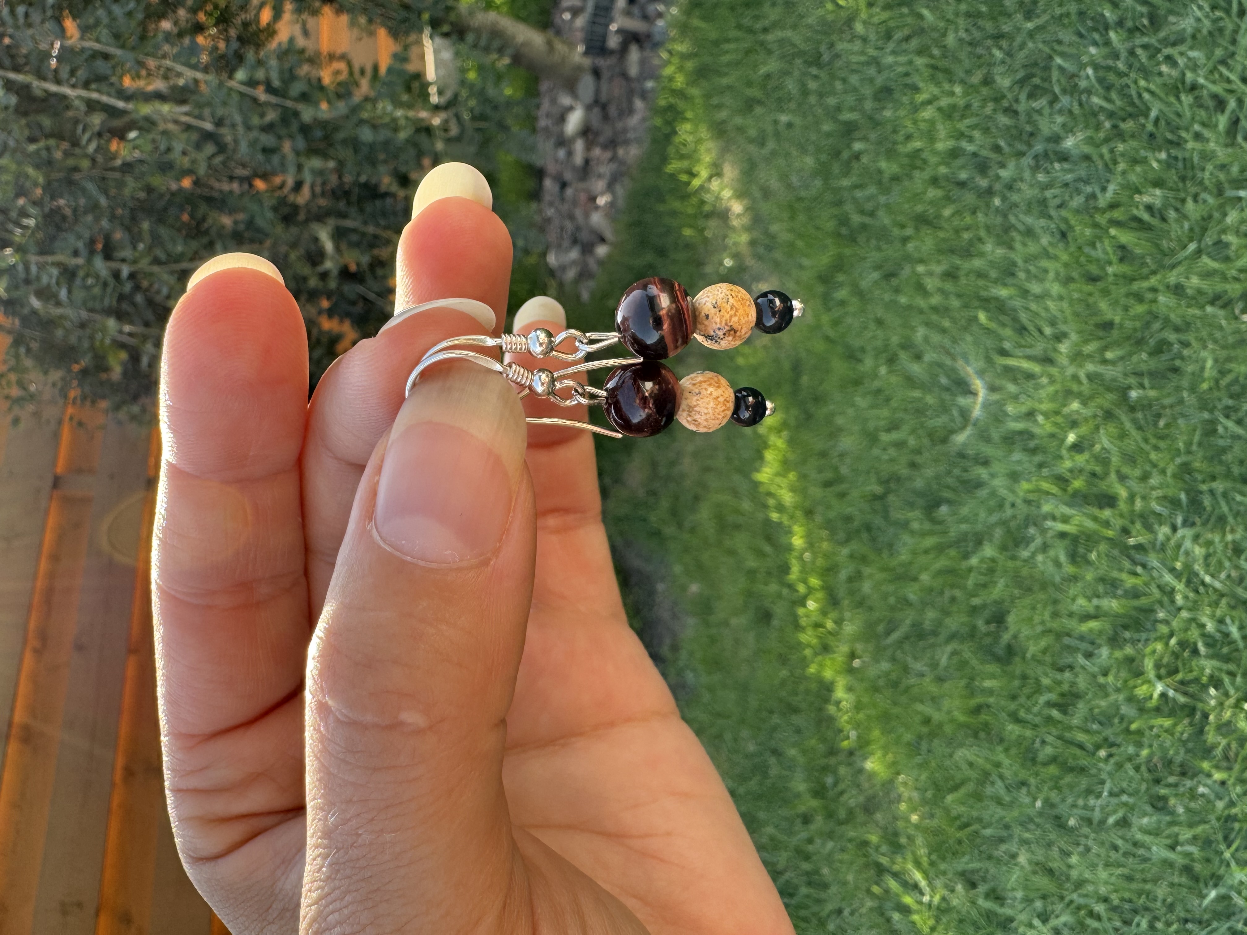 Rankų darbo auskarai "Žemės dukra" + AFIRMACIJA