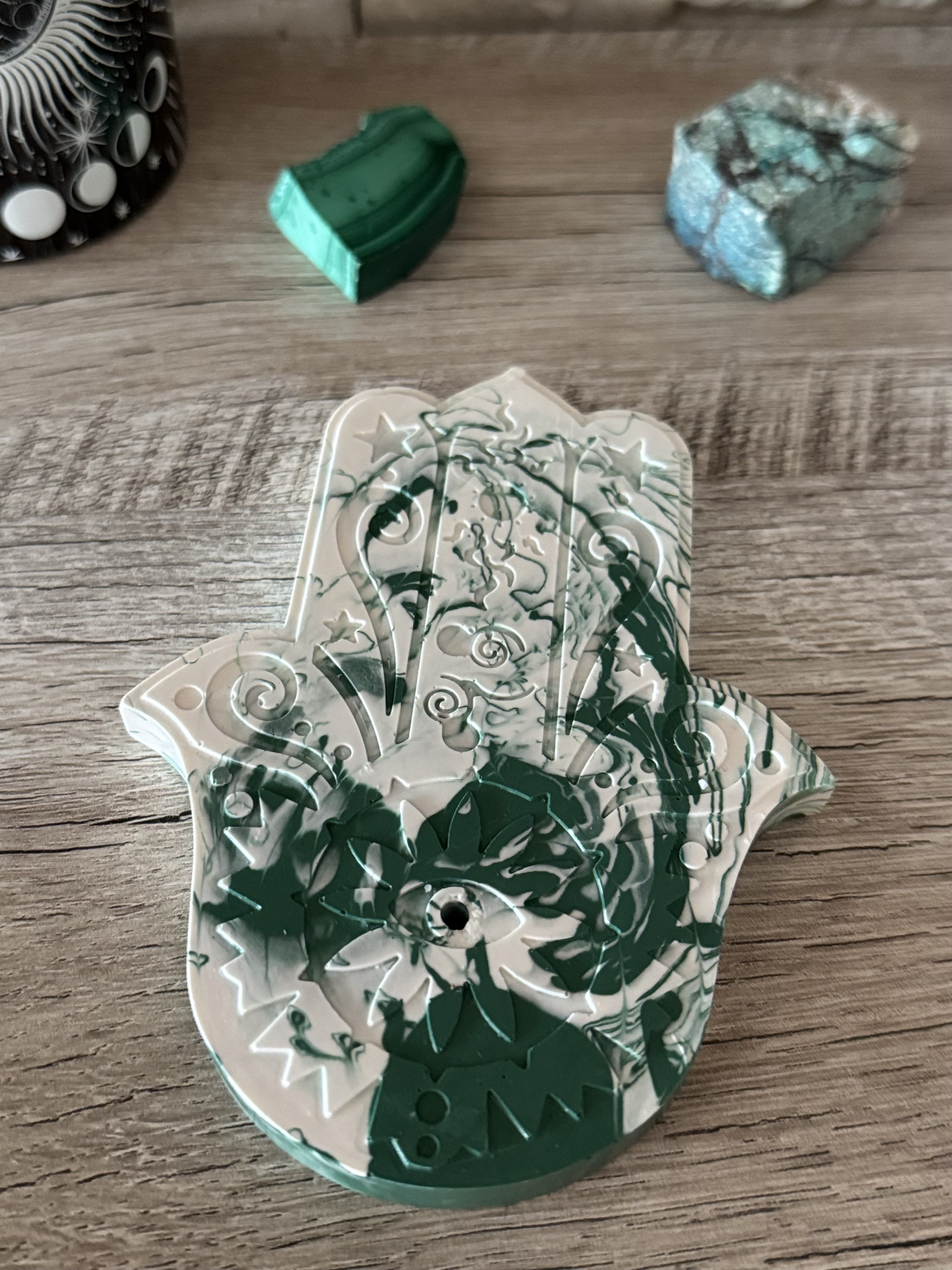 Smilkalinė - padėkliukas “Hamsa ranka”