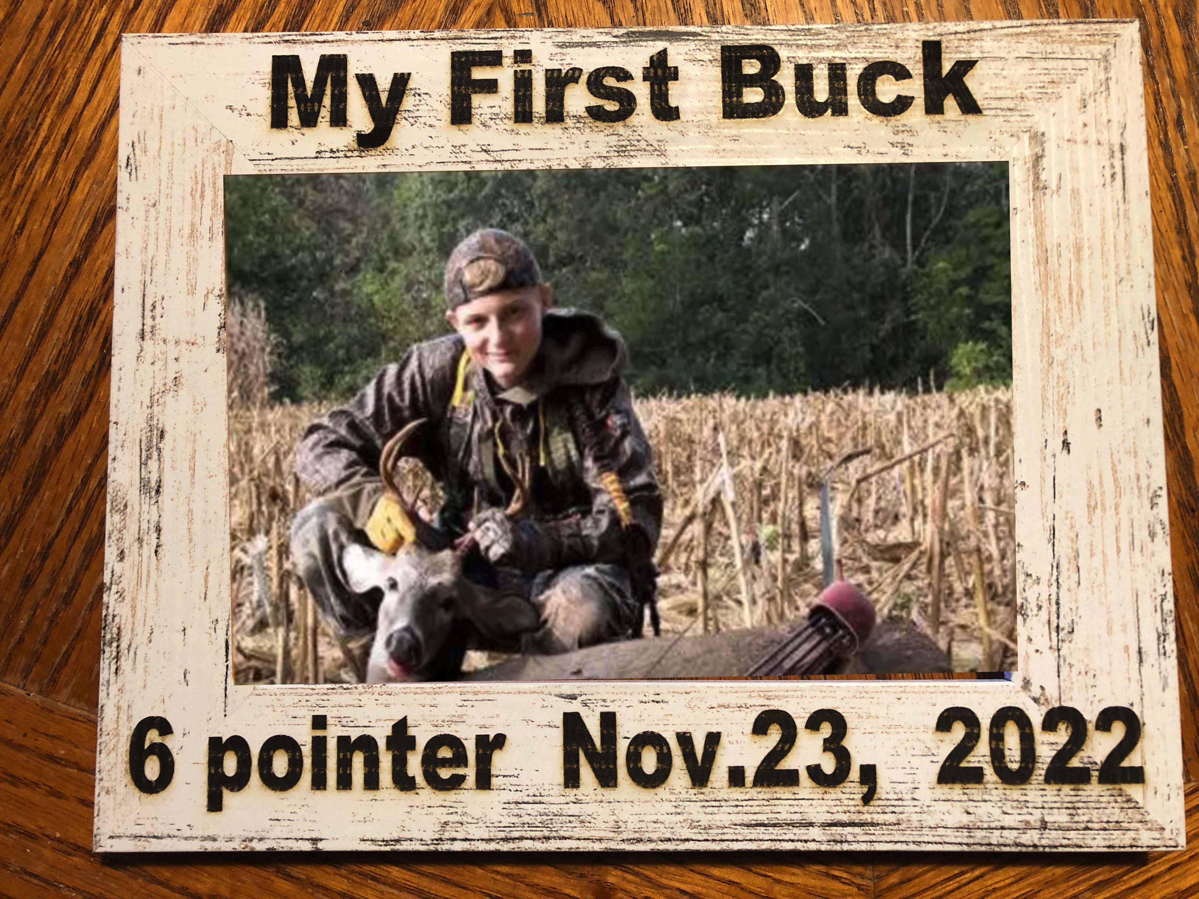 Hunting or fishing distressed frame