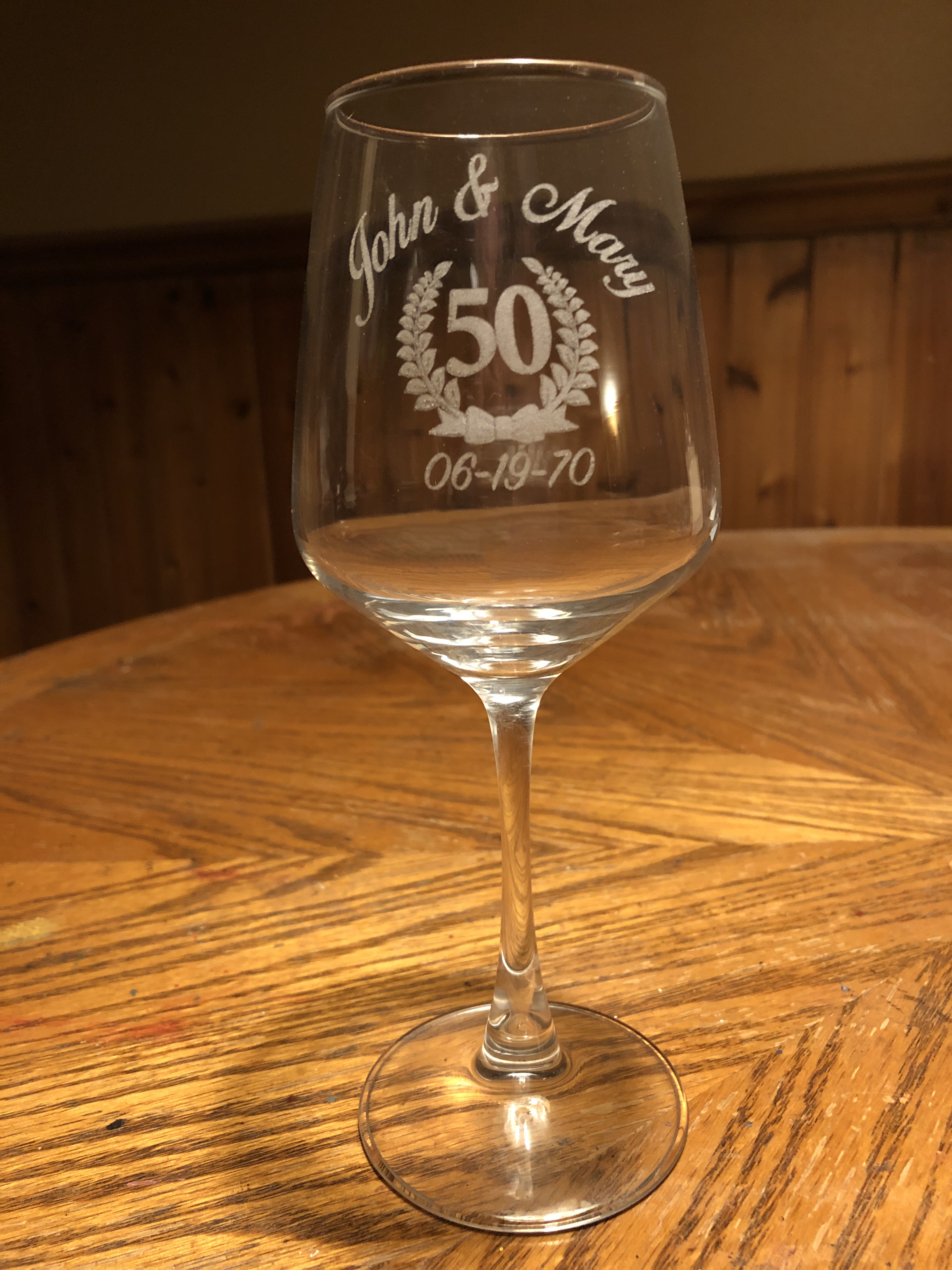 Personalized 12 oz. engraved wine glass