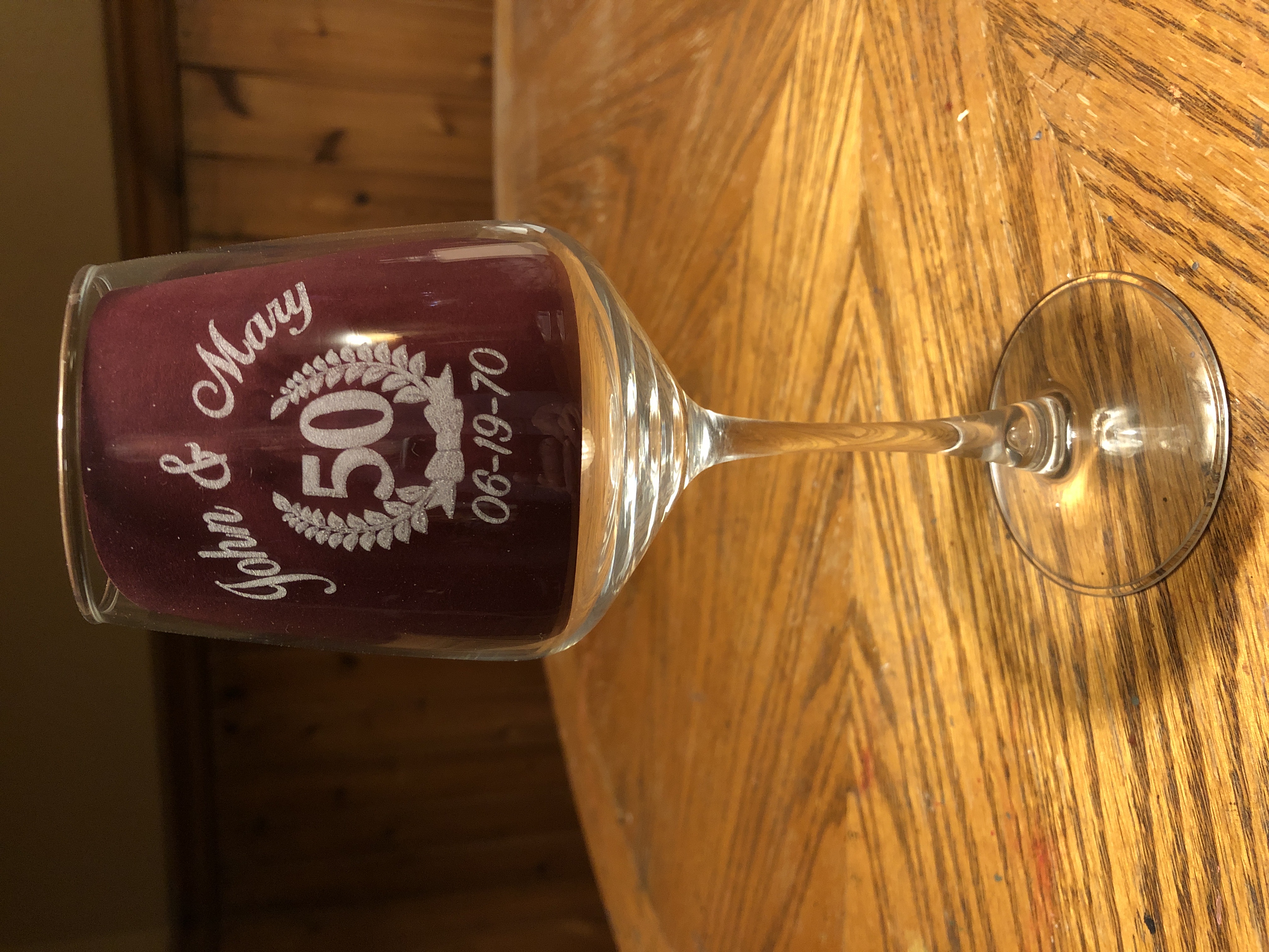 Personalized 12 oz. engraved wine glass