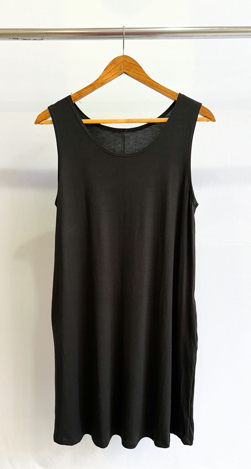 Vestido sin Mangas LISO