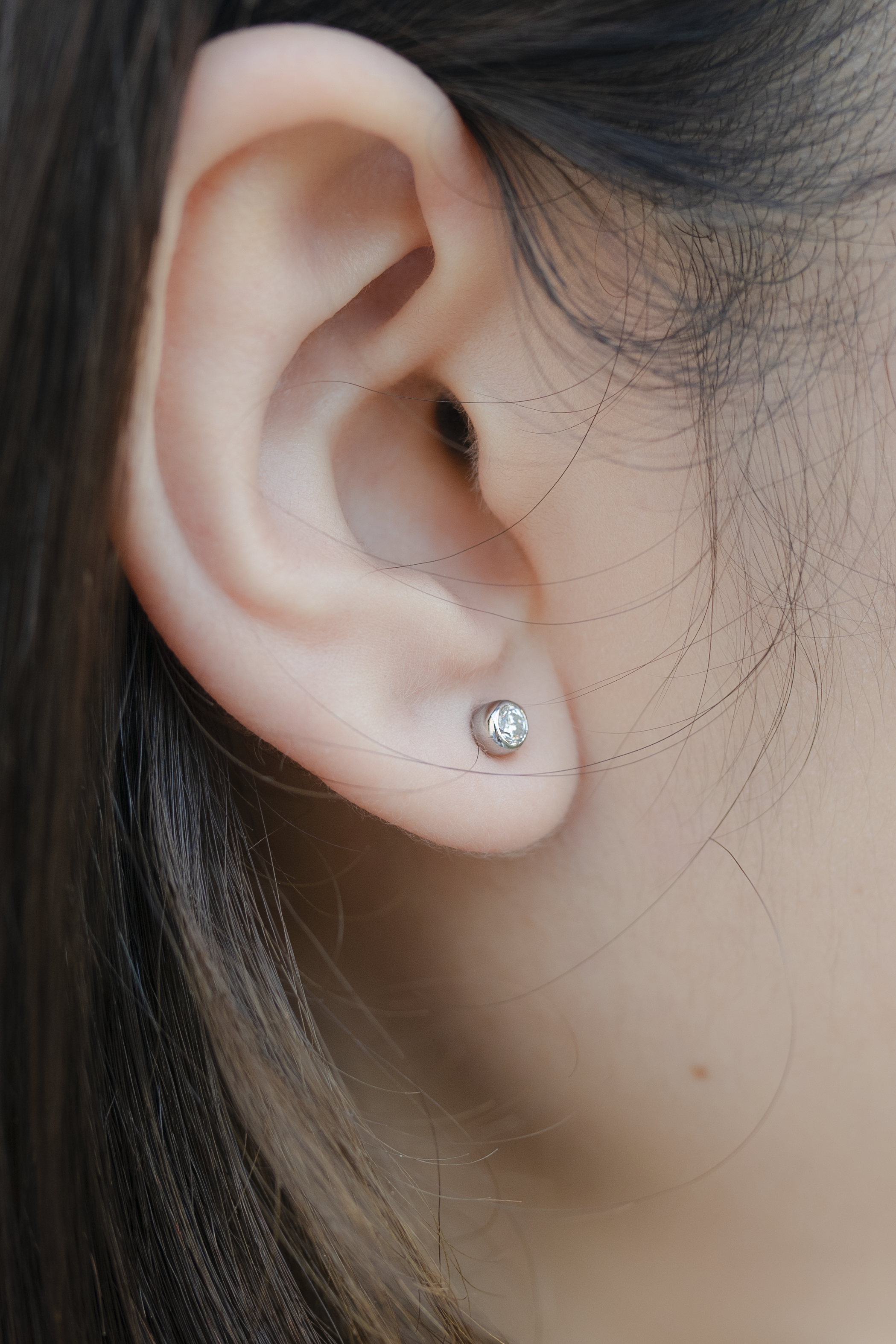 Serenity 莫桑鑽純銀耳環