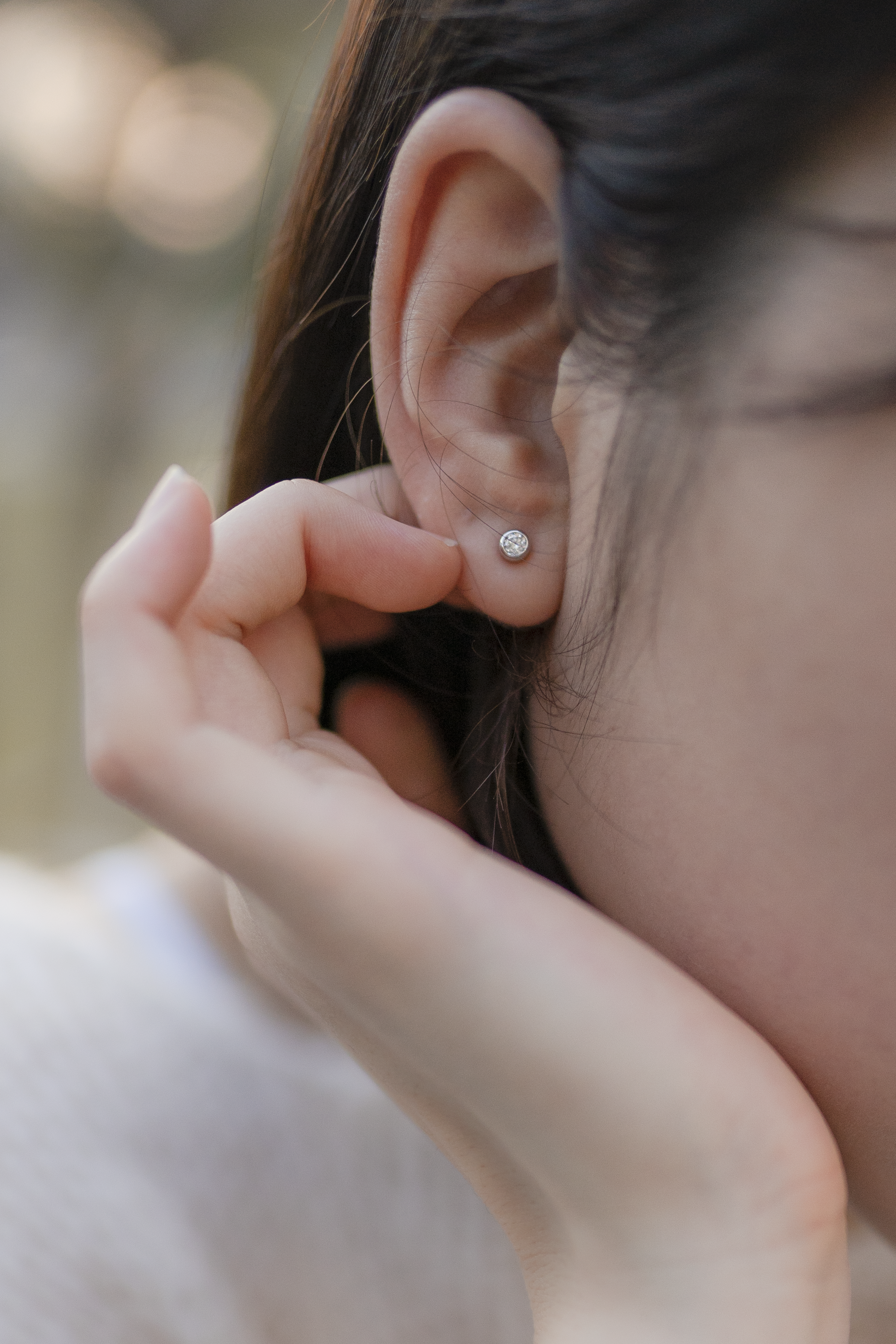 Serenity 莫桑鑽純銀耳環