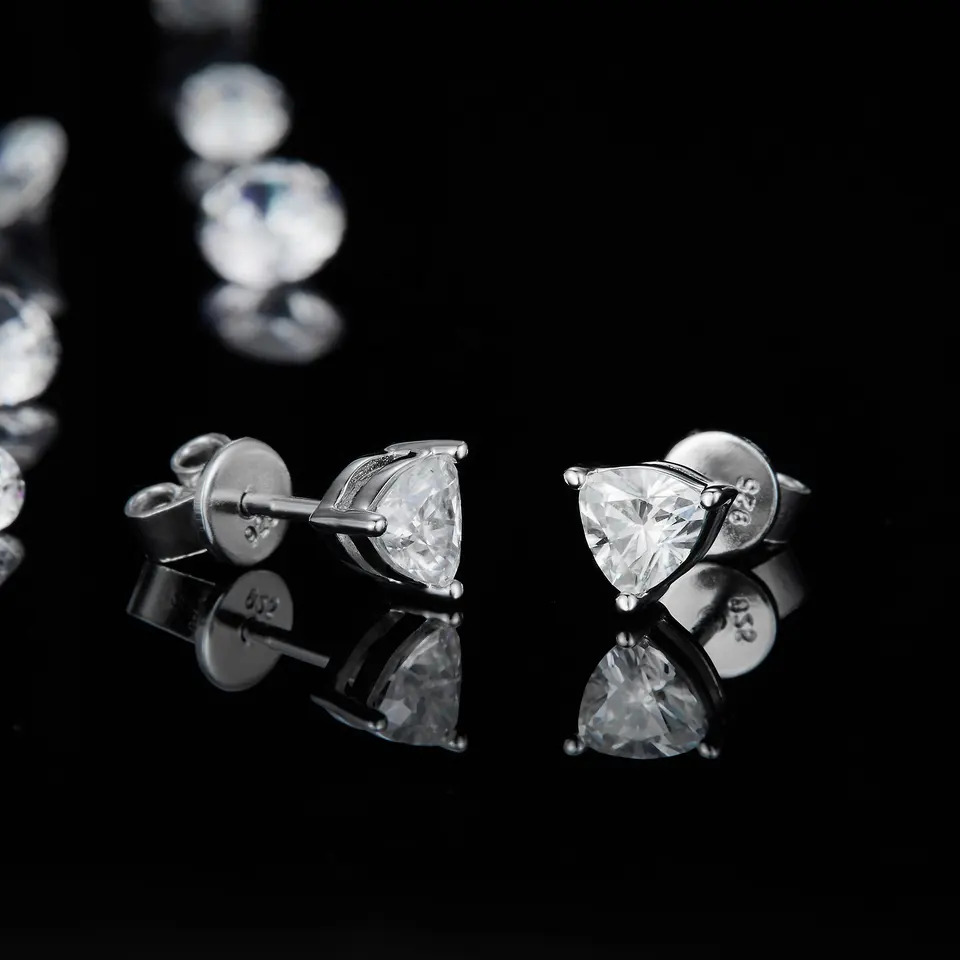 Trilliant 莫桑石純銀耳環