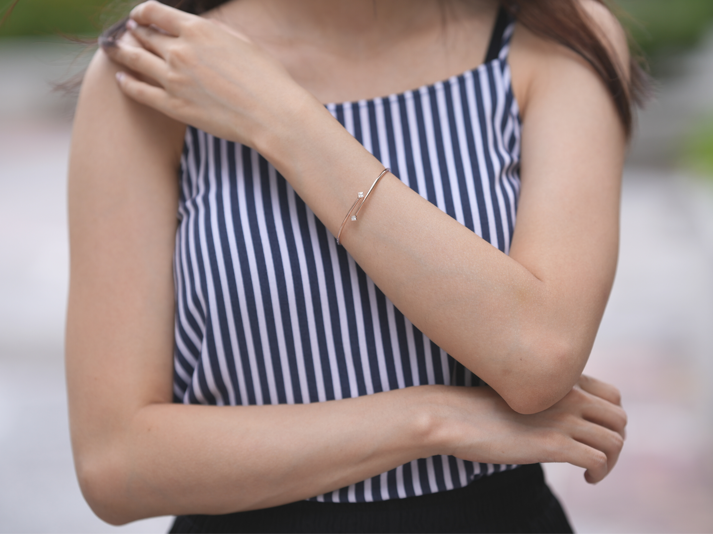 Hush Curve 18K玫瑰鍍金莫桑石手鐲