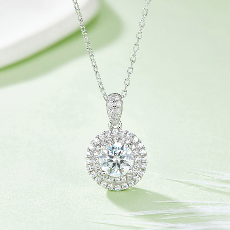 Celestial Halo 莫桑石純銀鏈墜