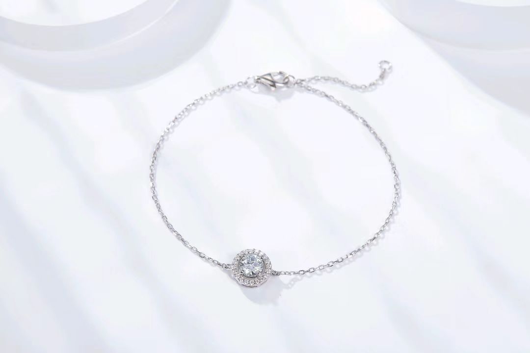 Radiant Halo 莫桑石純銀手鏈