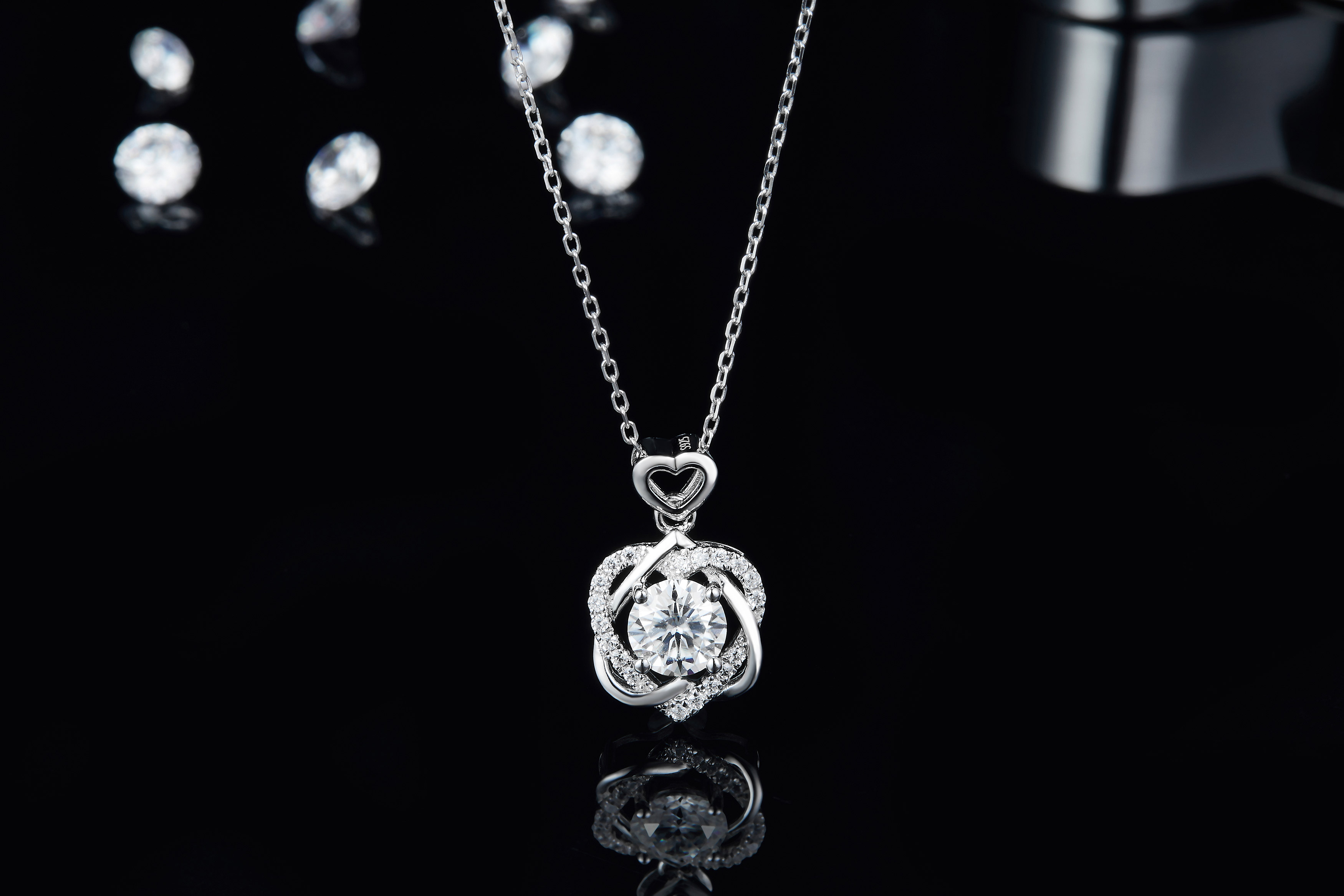 Twin Souls 莫桑石純銀鏈墜