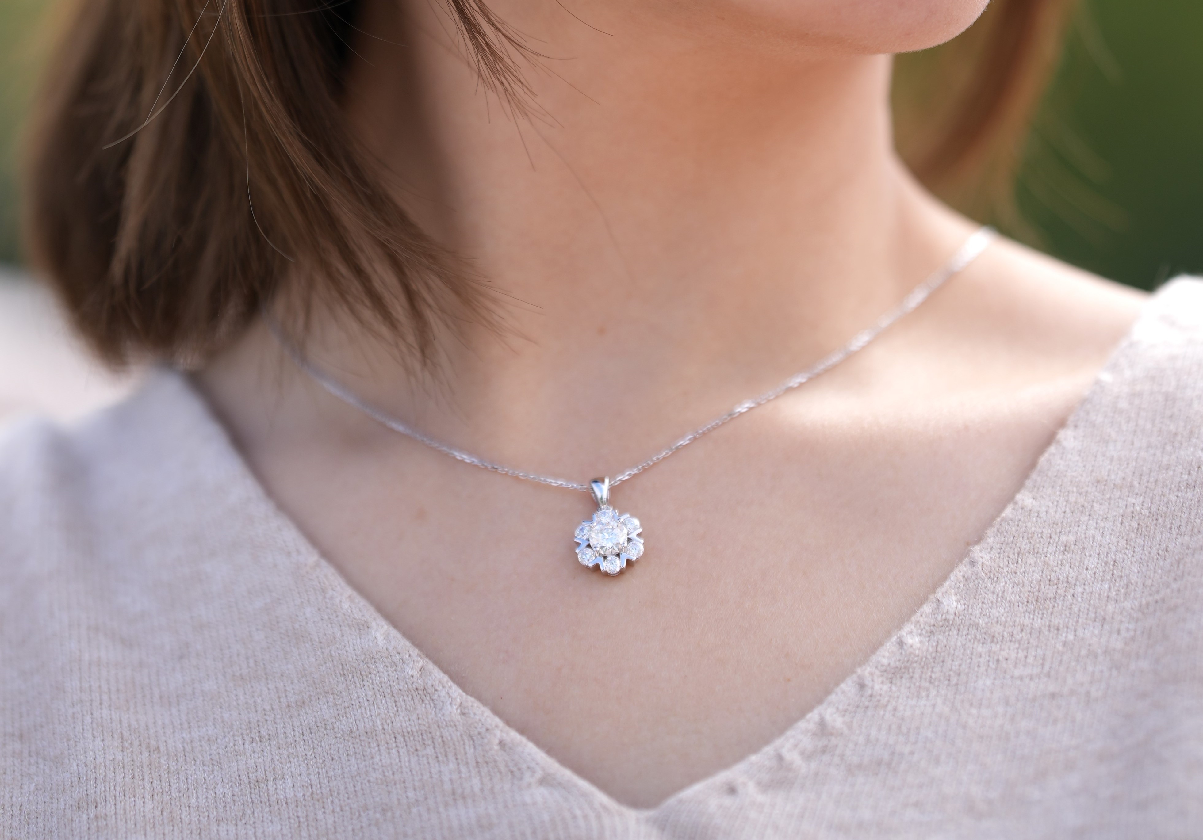 Flora Essence 莫桑石純銀鏈墜