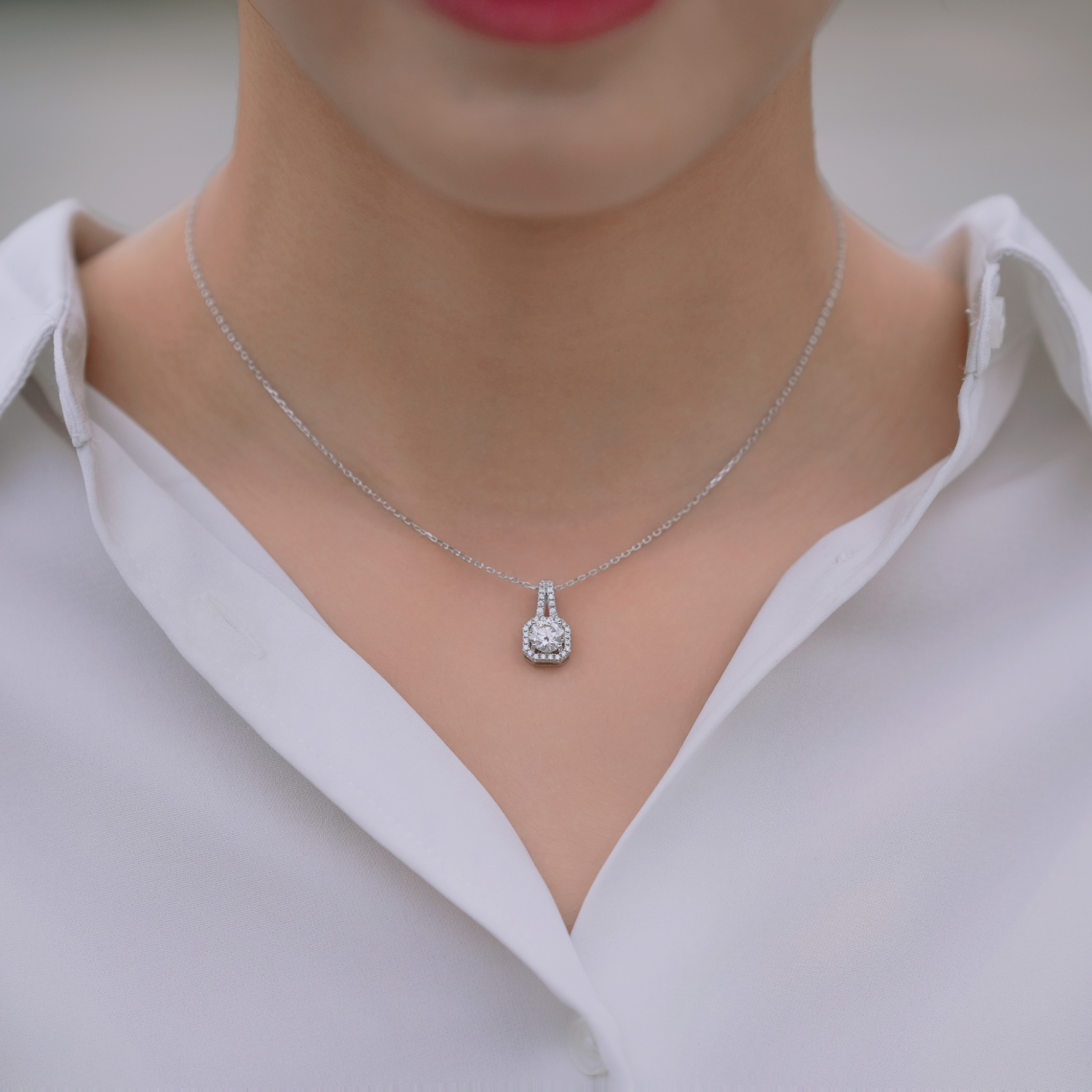 Starry Window 莫桑石純銀鏈墜