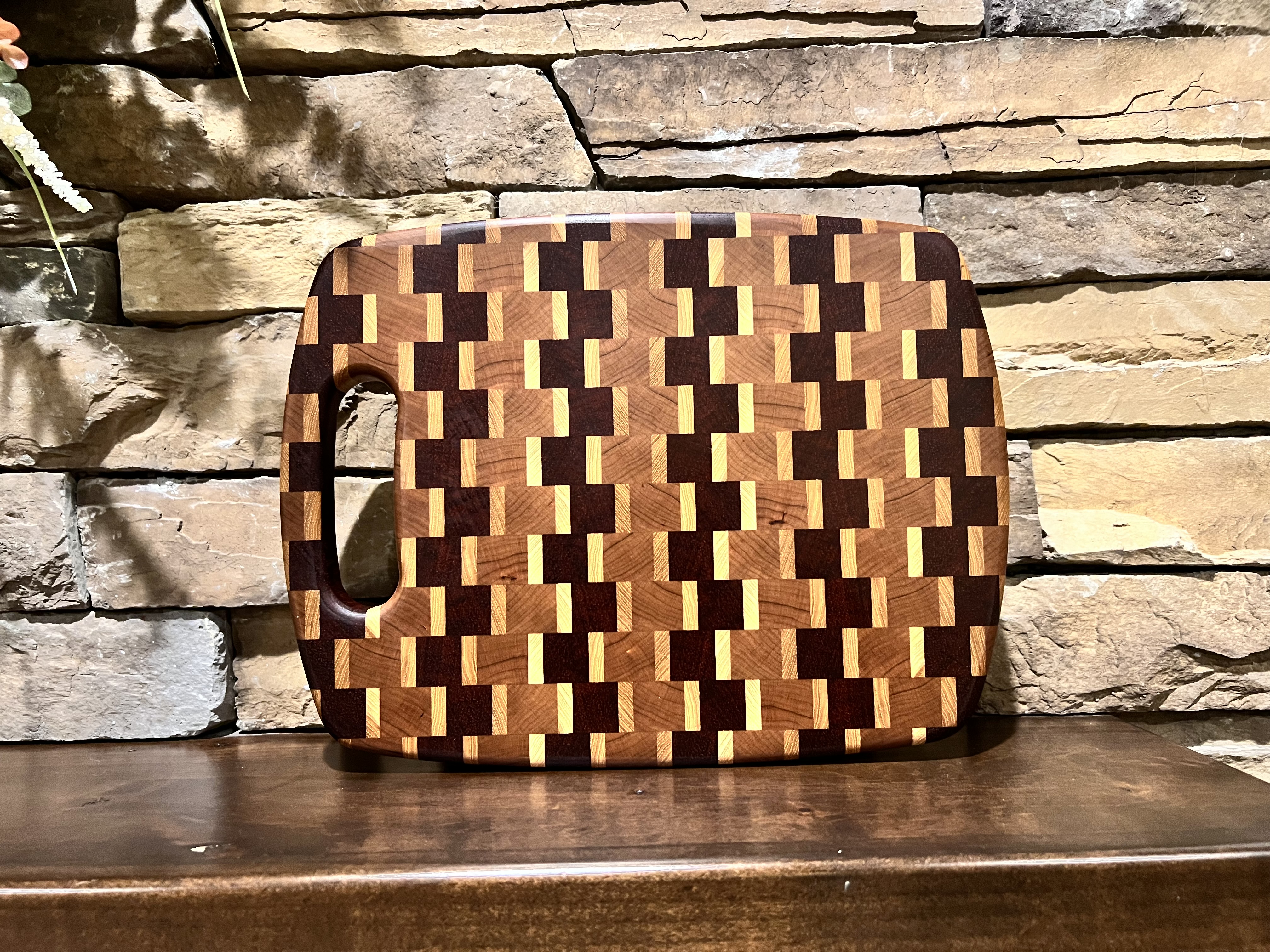 Single Handle End Grain Hardwood Cutting Board